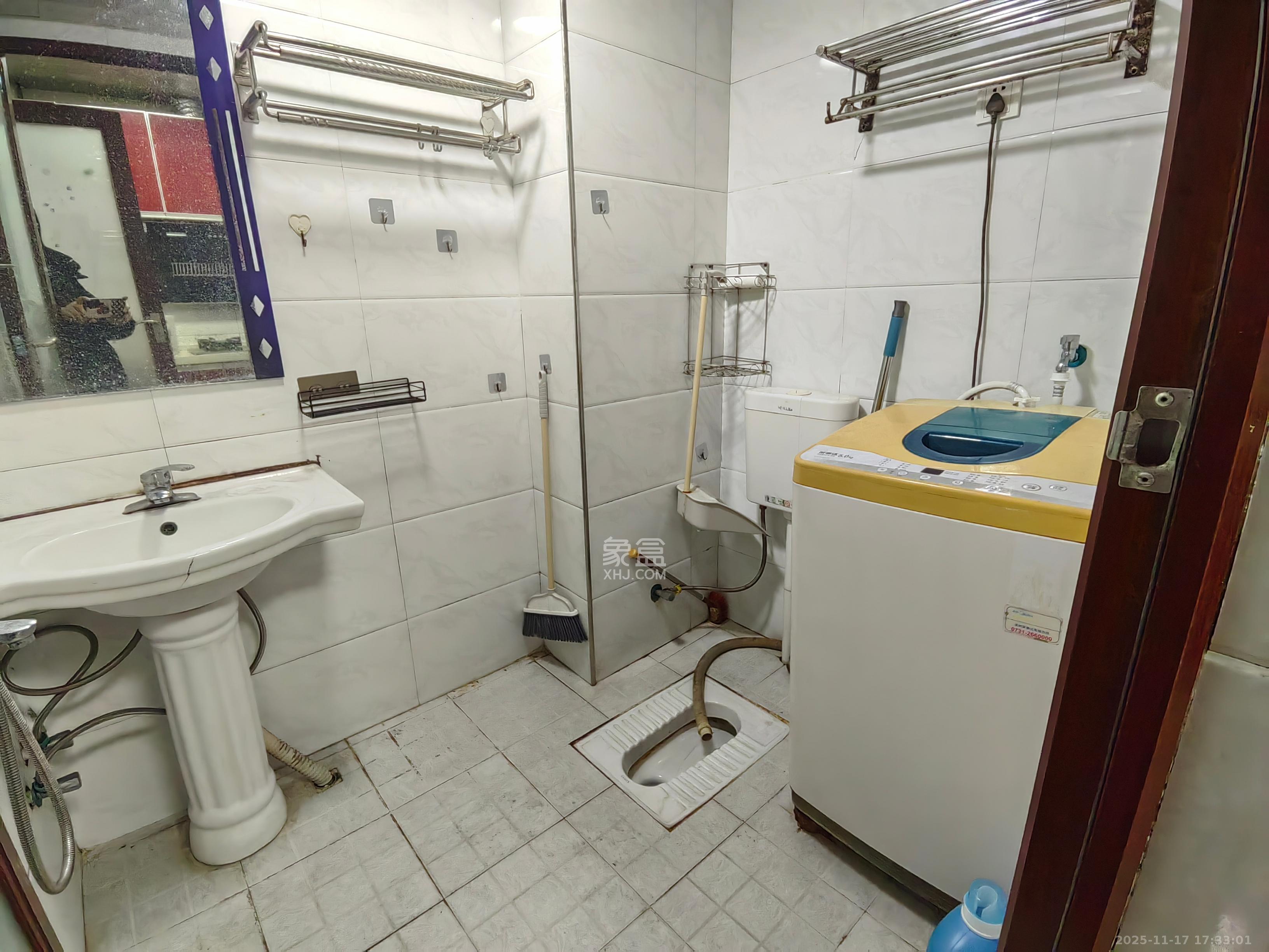 世景华庭 1室1厅1卫 1000.0元/月 世景华庭 1室1厅1卫 1000.0元/月室内图