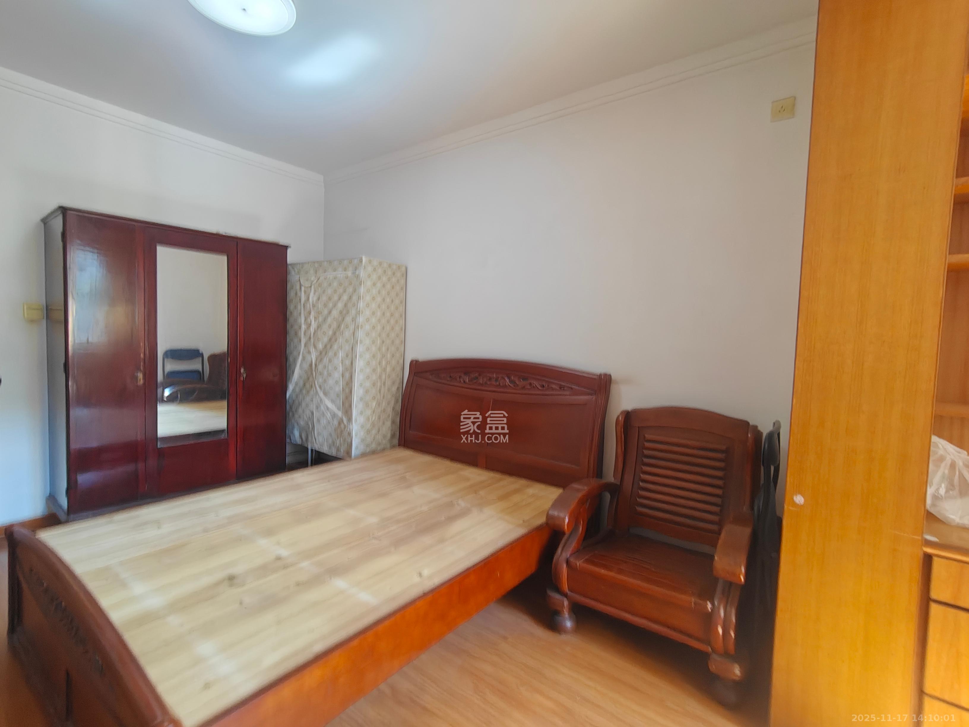 中国铝业单位宿舍 2室1厅1卫 2200.0元/月 中国铝业单位宿舍 2室1厅1卫 2200.0元/月室内图