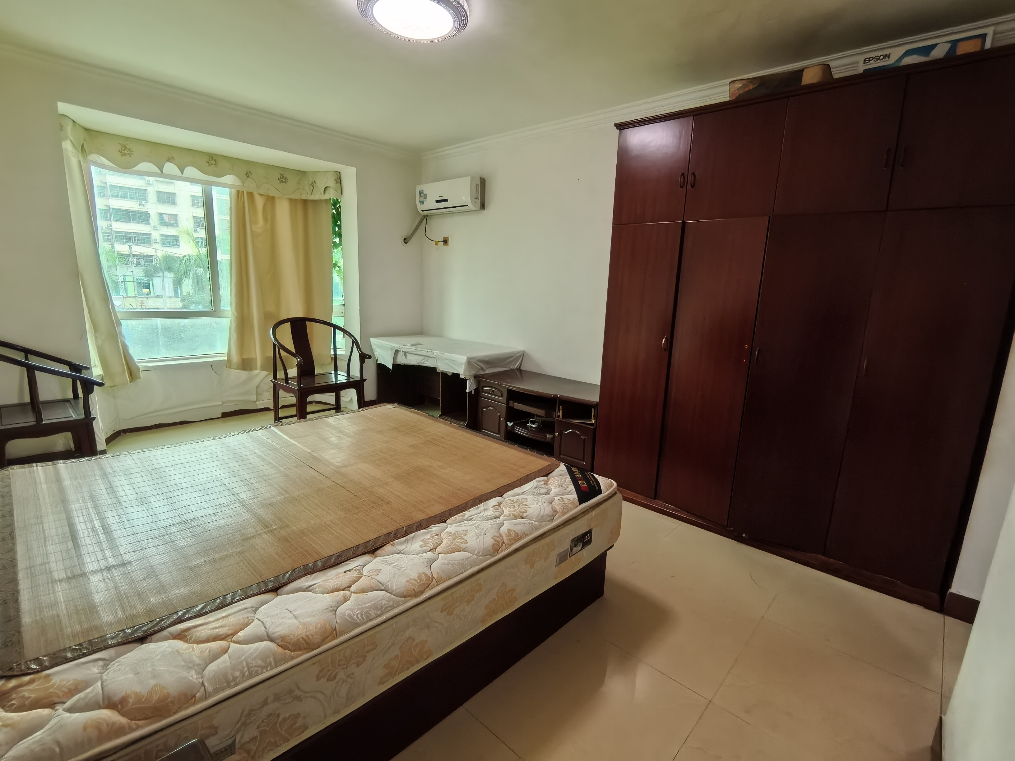 绿色佳园  3室2厅2卫    2300.0元/月室内图