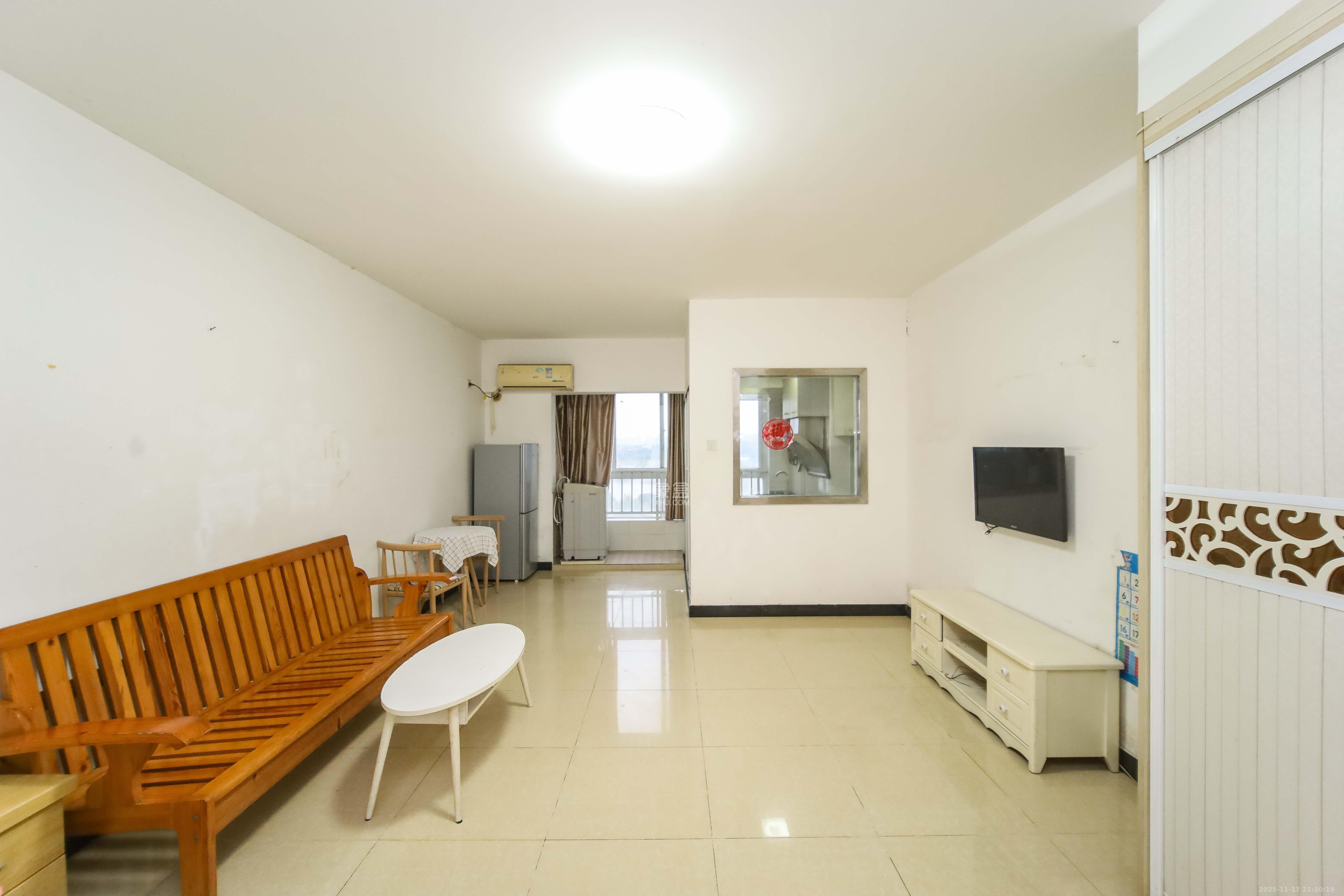 先锋东外滩 1室1厅1卫 26.8万 先锋东外滩 1室1厅1卫 26.8万客厅