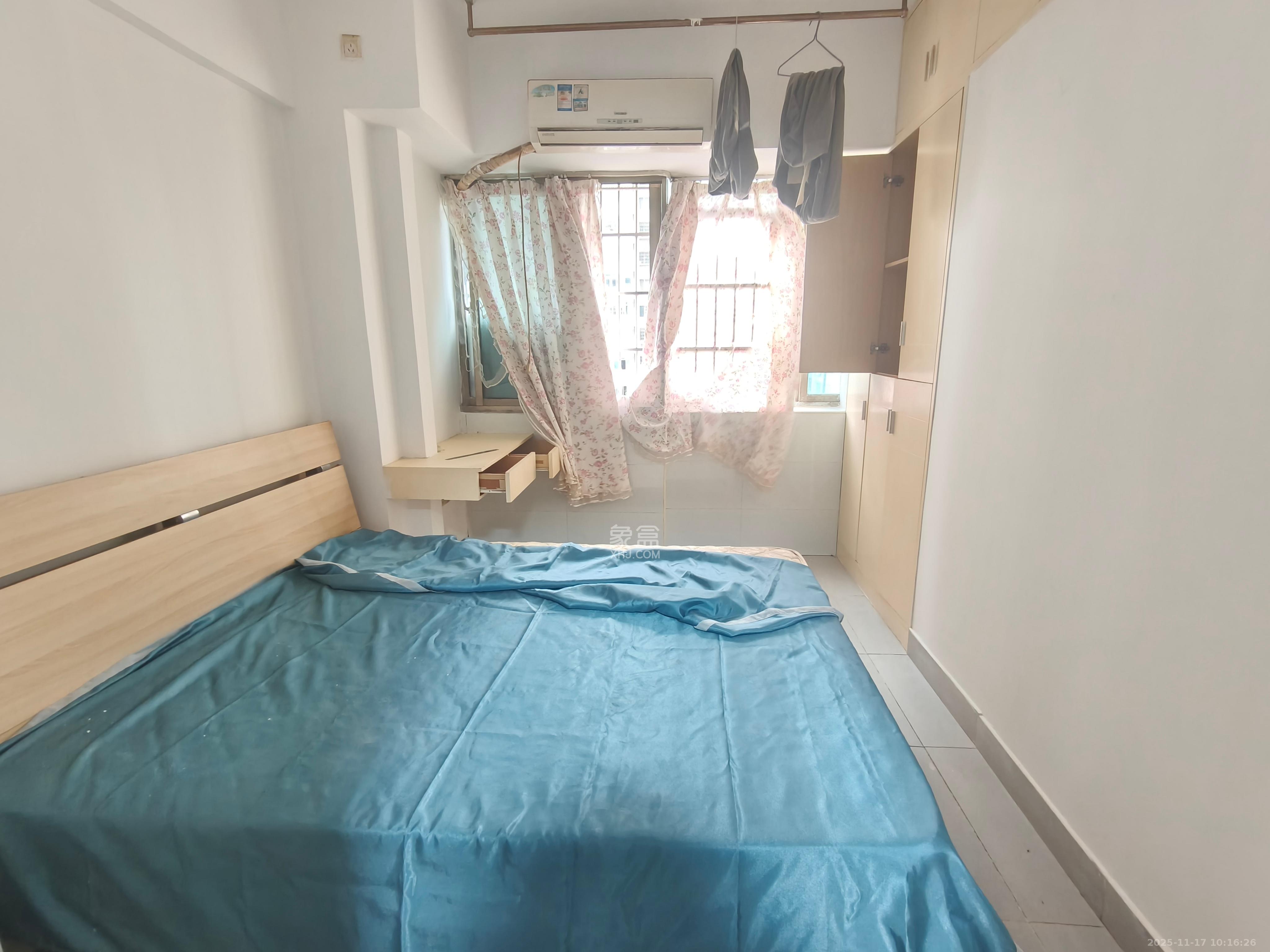 香颂国际  2室1厅1卫    1300.0元/月室内图