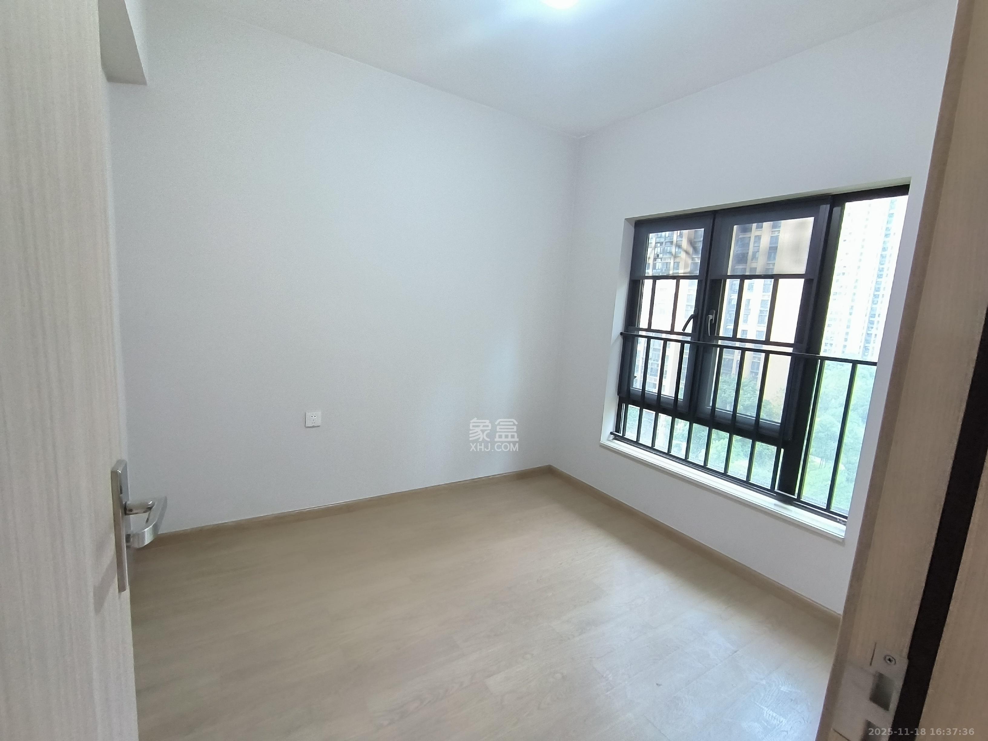 时代倾城三期 4室2厅2卫 1980.0元/月 时代倾城三期 4室2厅2卫 1980.0元/月室内图