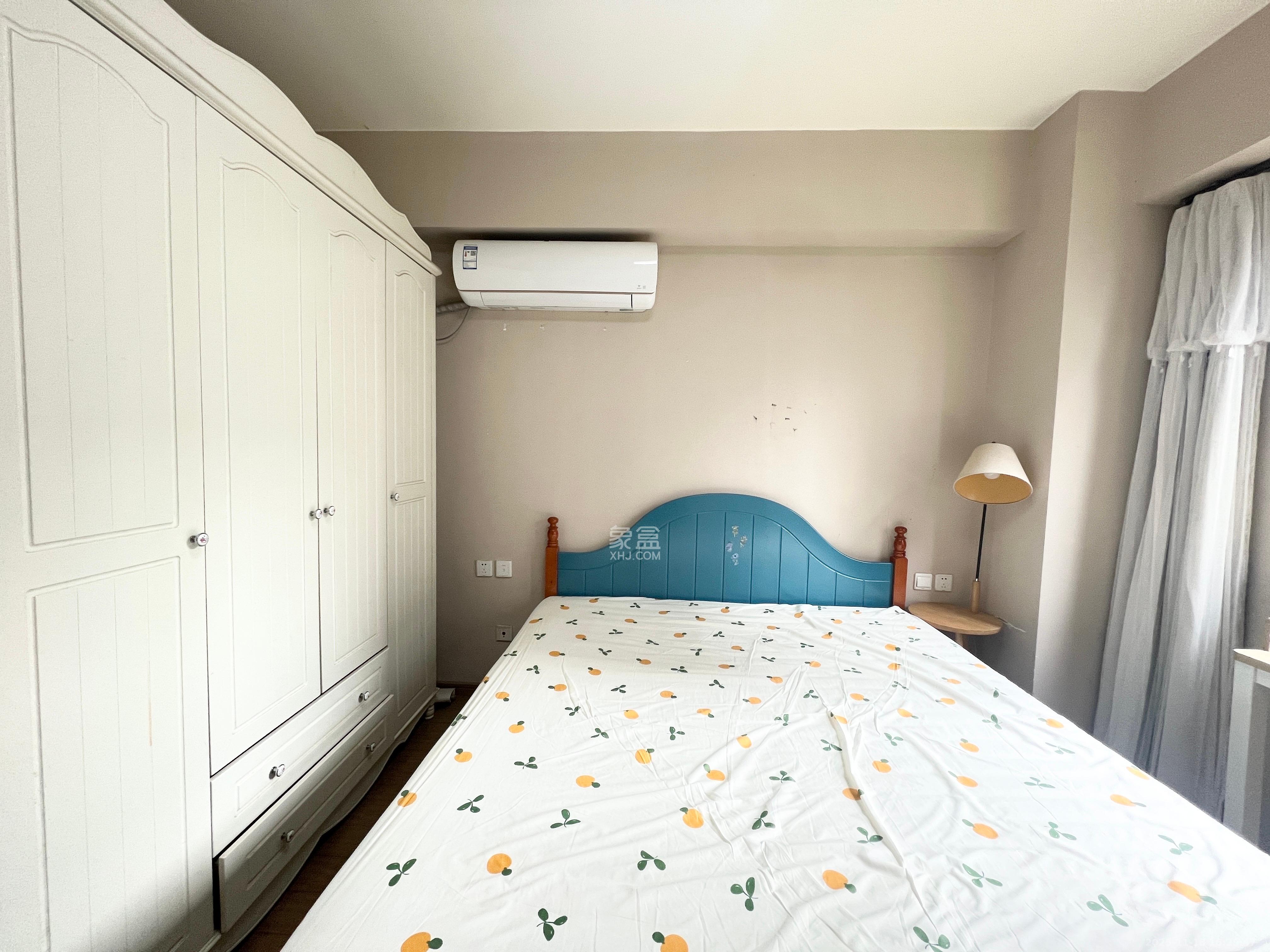 麓谷小镇 3室2厅1卫 2200.0元/月 麓谷小镇 3室2厅1卫 2200.0元/月室内图