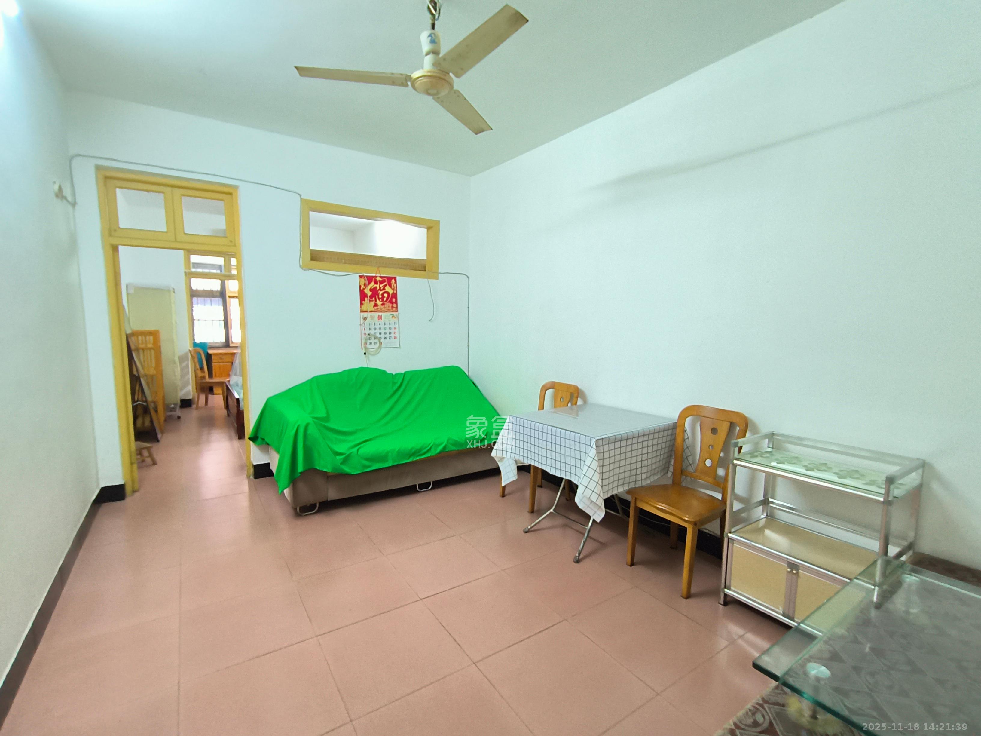 长勘小区  2室1厅1卫    2000.0元/月