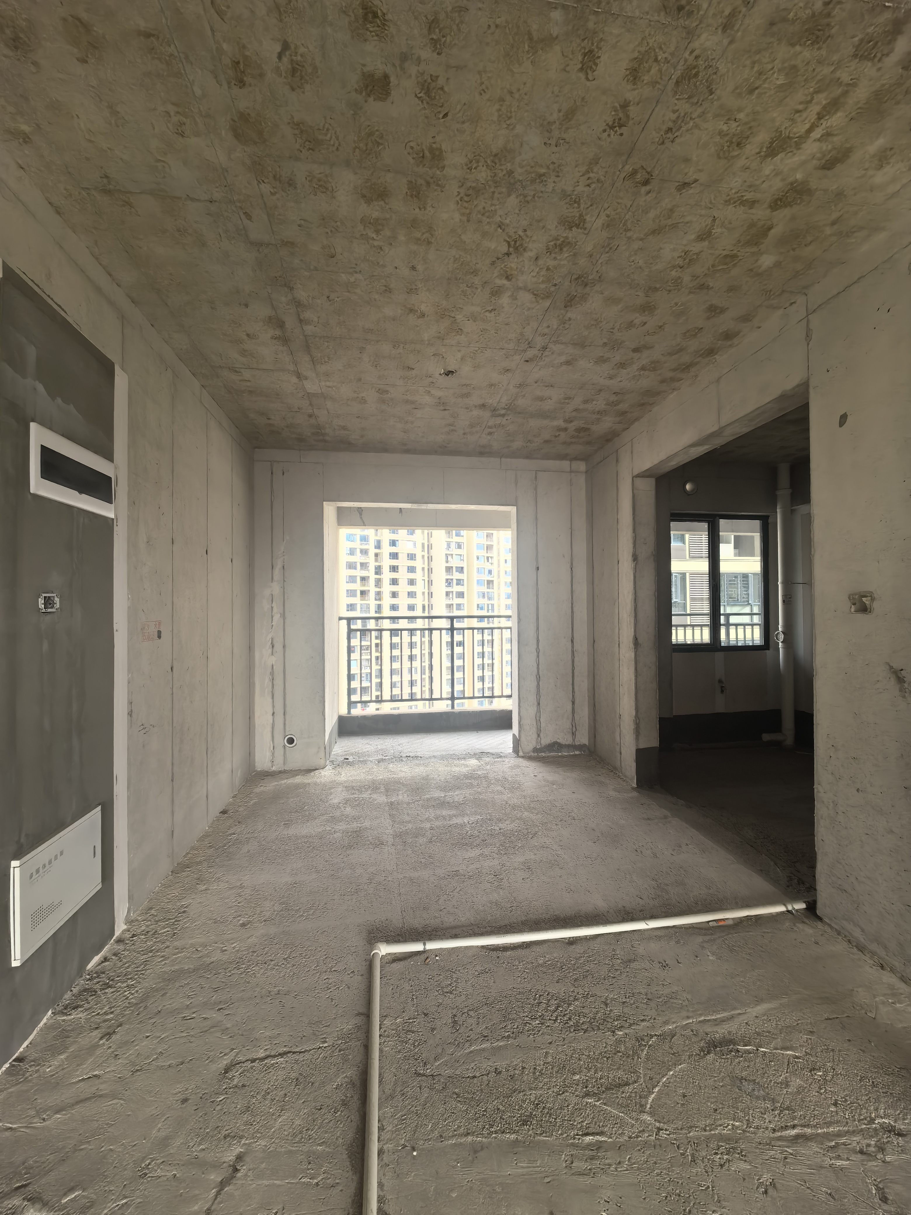 湘中府央玺  1室0厅0卫    92.0万