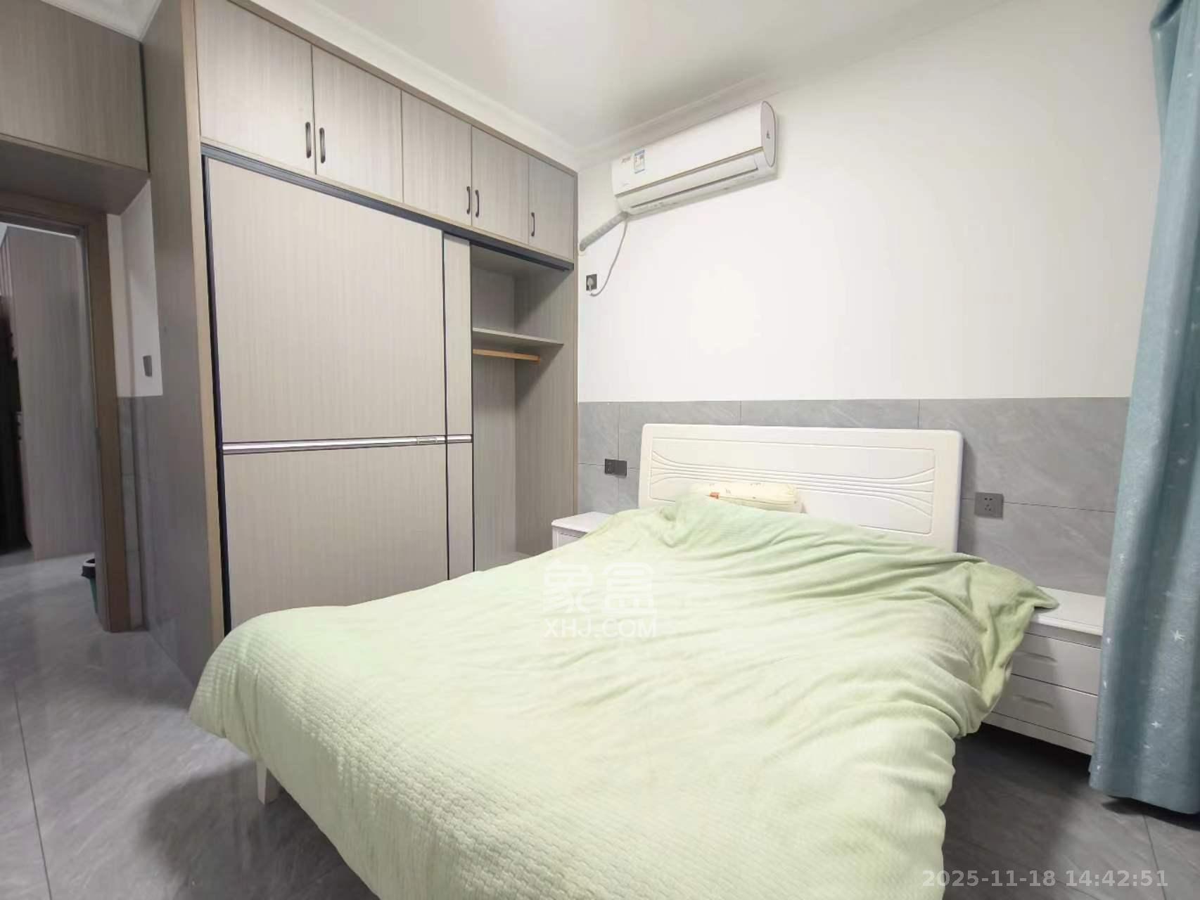 山水新城 2室2厅1卫 2000.0元/月 山水新城 2室2厅1卫 2000.0元/月室内图