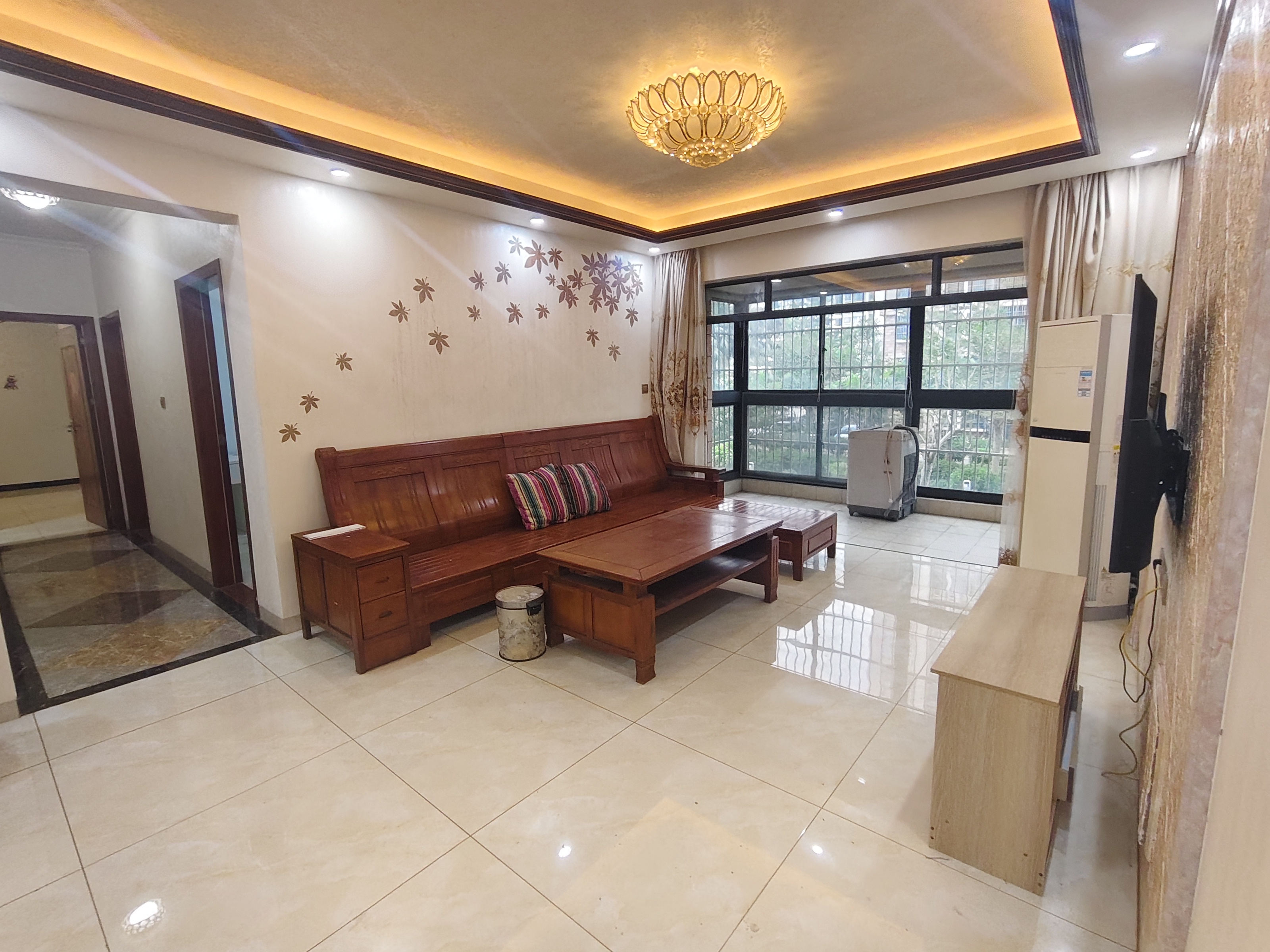 金碧大地豪庭  3室2厅2卫    3500.0元/月室内图