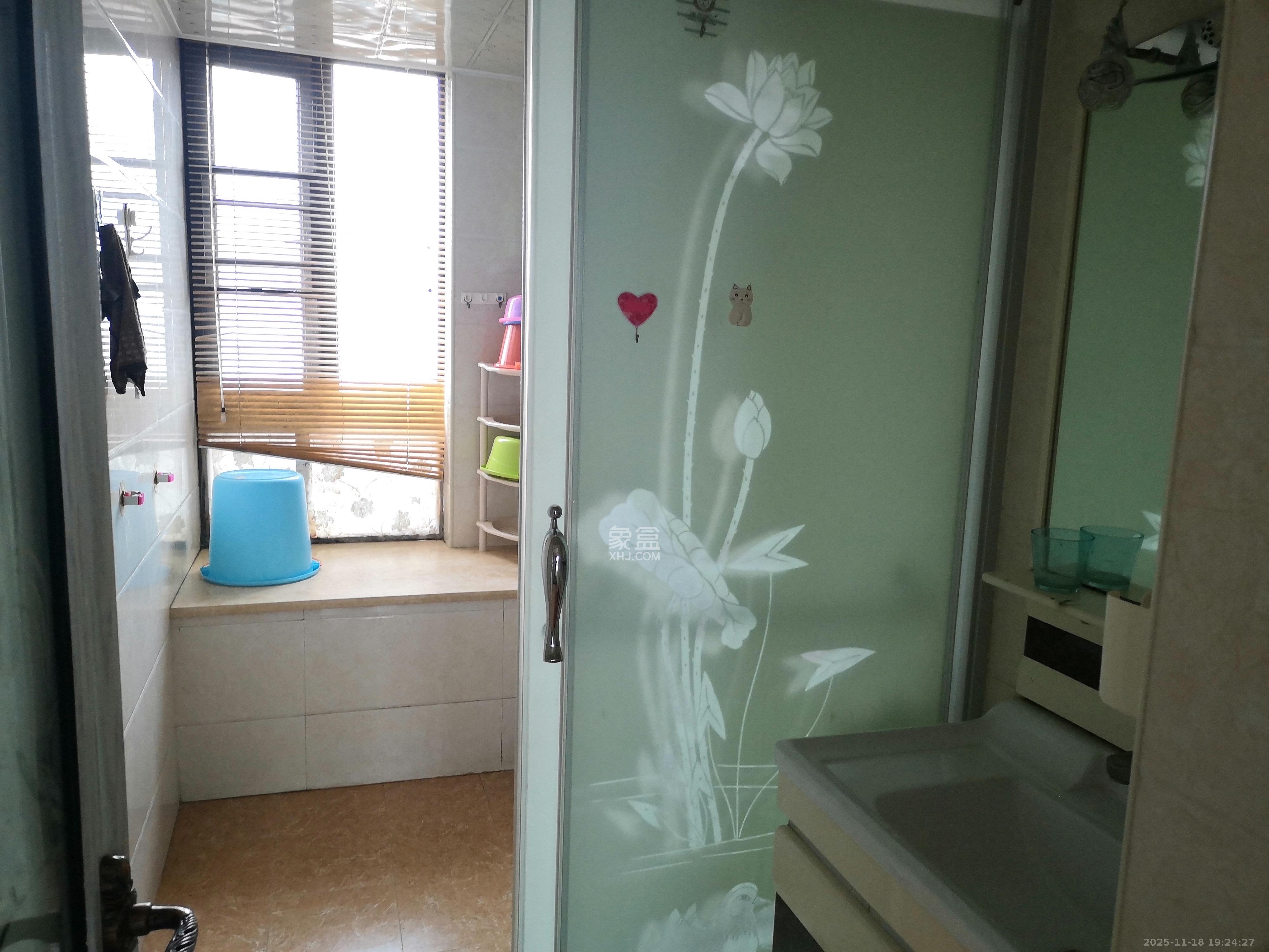 华润凤凰城三期 3室2厅2卫 2400.0元/月 华润凤凰城三期 3室2厅2卫 2400.0元/月室内图