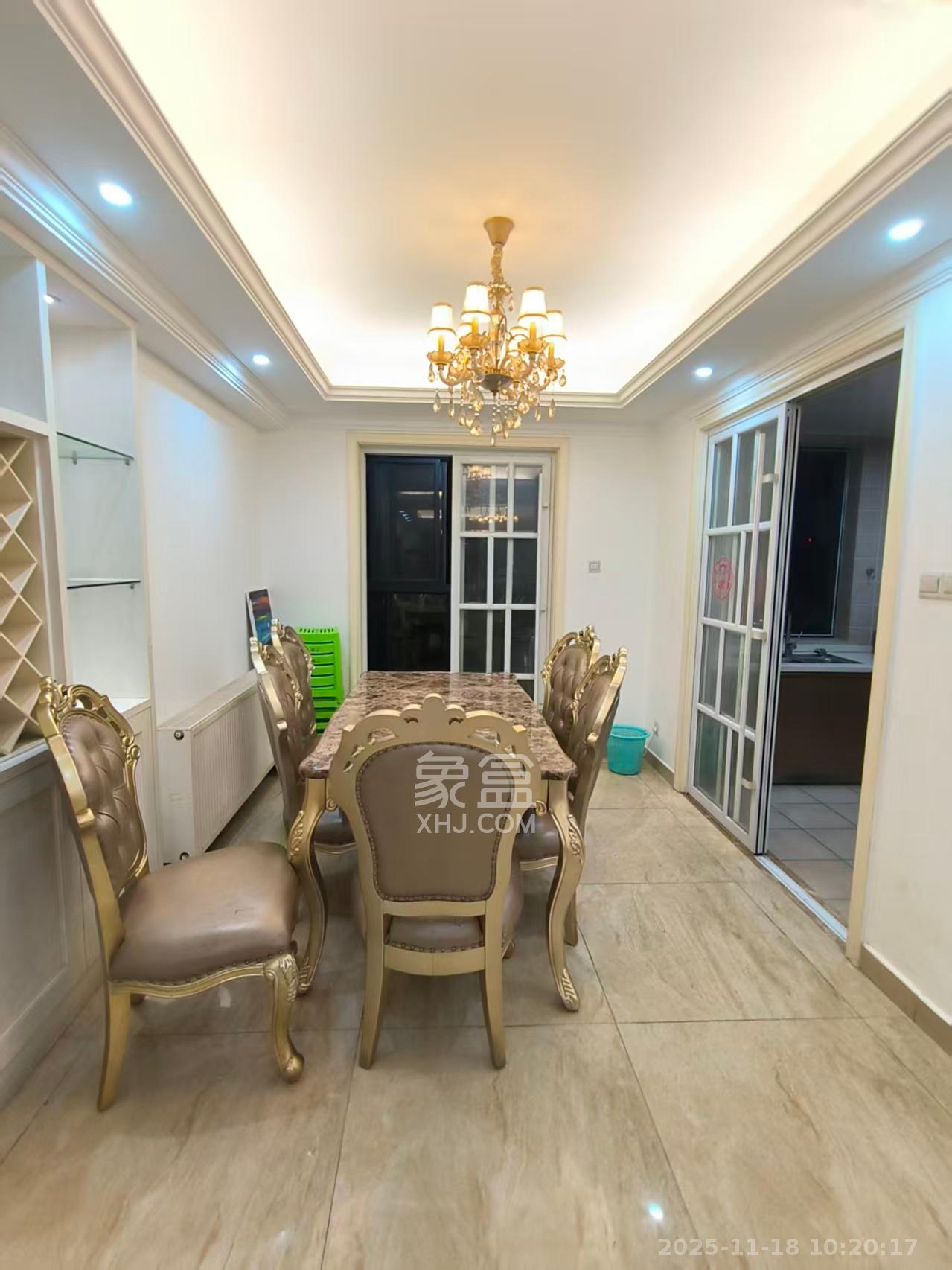 凯通国际城（凯通朝庭）  3室2厅2卫    4000.0元/月室内图