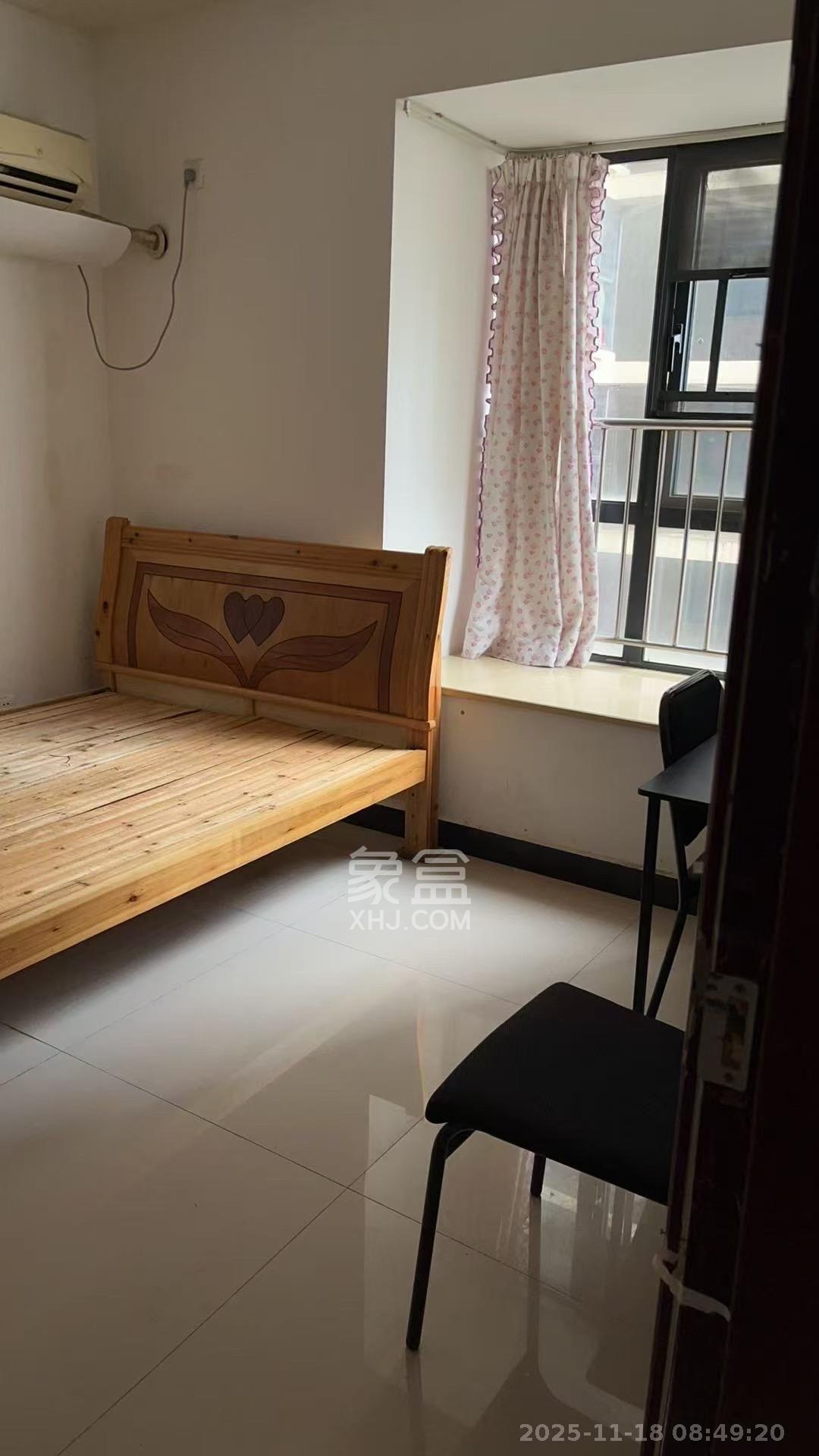 地华梅溪湖畔  2室2厅1卫    2000.0元/月室内图