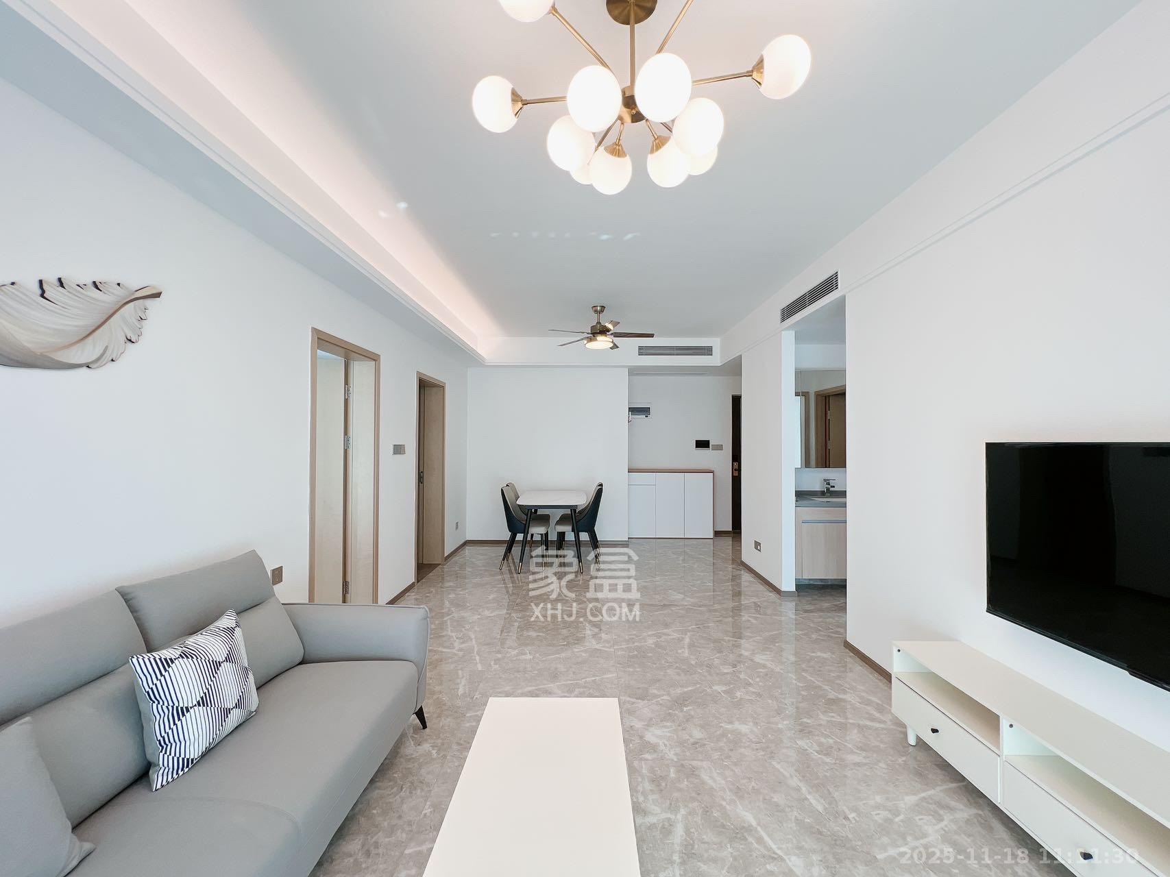 复地滨江金融中心  3室1厅2卫    3800.0元/月室内图