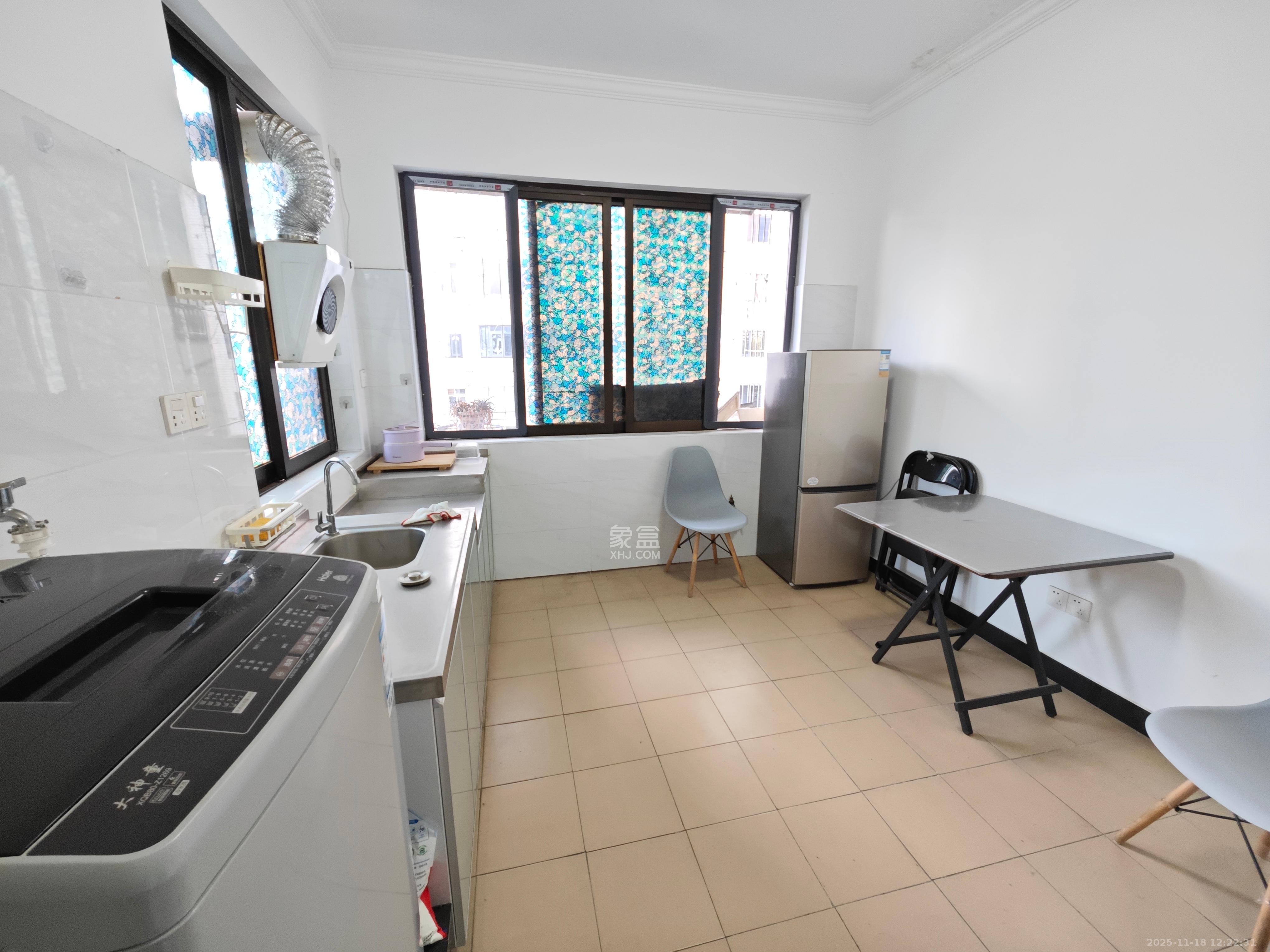 侯家塘有色研究院(长沙有色大院) 1室0厅0卫 1500.0元/月 侯家塘有色研究院(长沙有色大院) 1室0厅0卫 1500.0元/月室内图