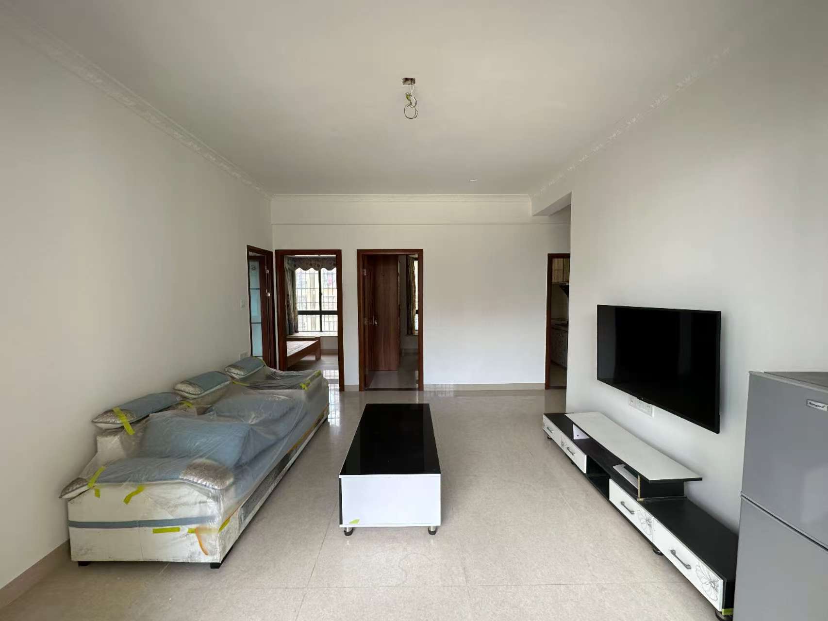 南江花园  2室1厅1卫    1600.0元/月