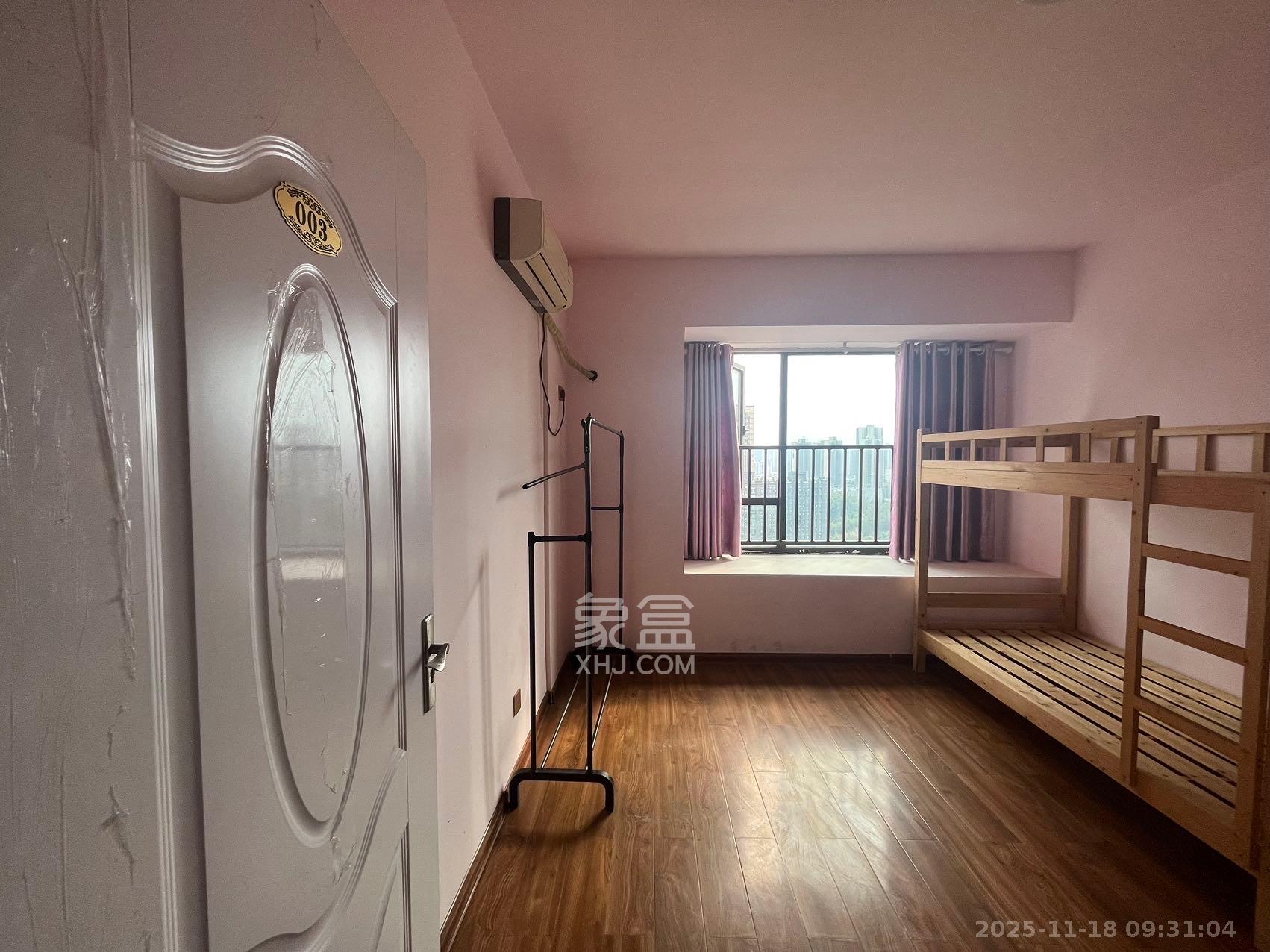 奥克斯缔壹城 5室2厅2卫 2400.0元/月 奥克斯缔壹城 5室2厅2卫 2400.0元/月室内图