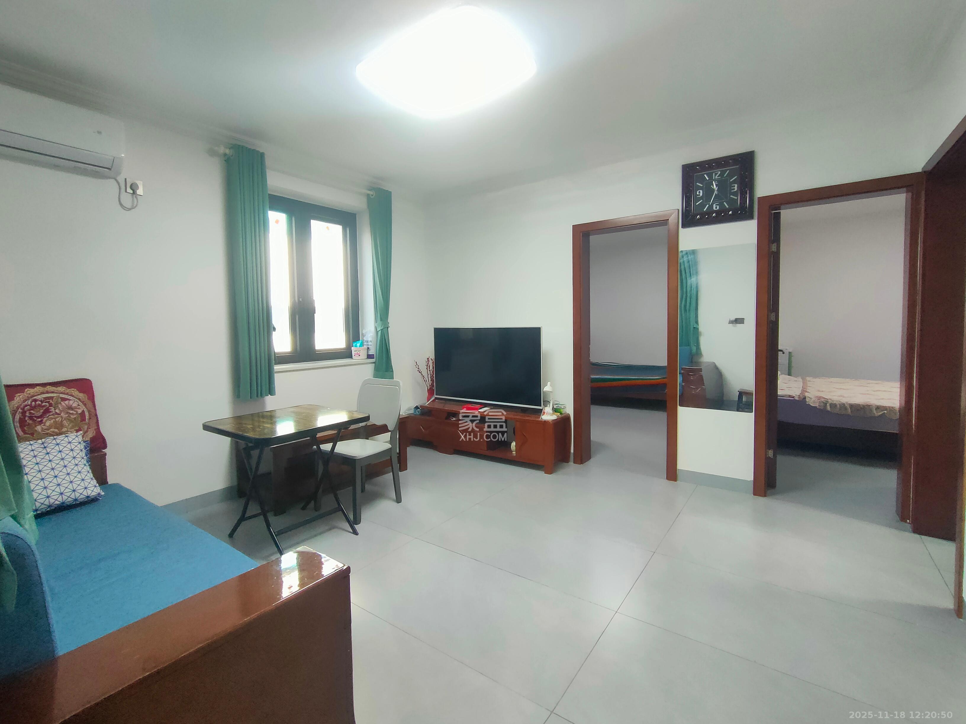 隆华金属宿舍 1室2厅1卫 2800.0元/月 隆华金属宿舍 1室2厅1卫 2800.0元/月室内图