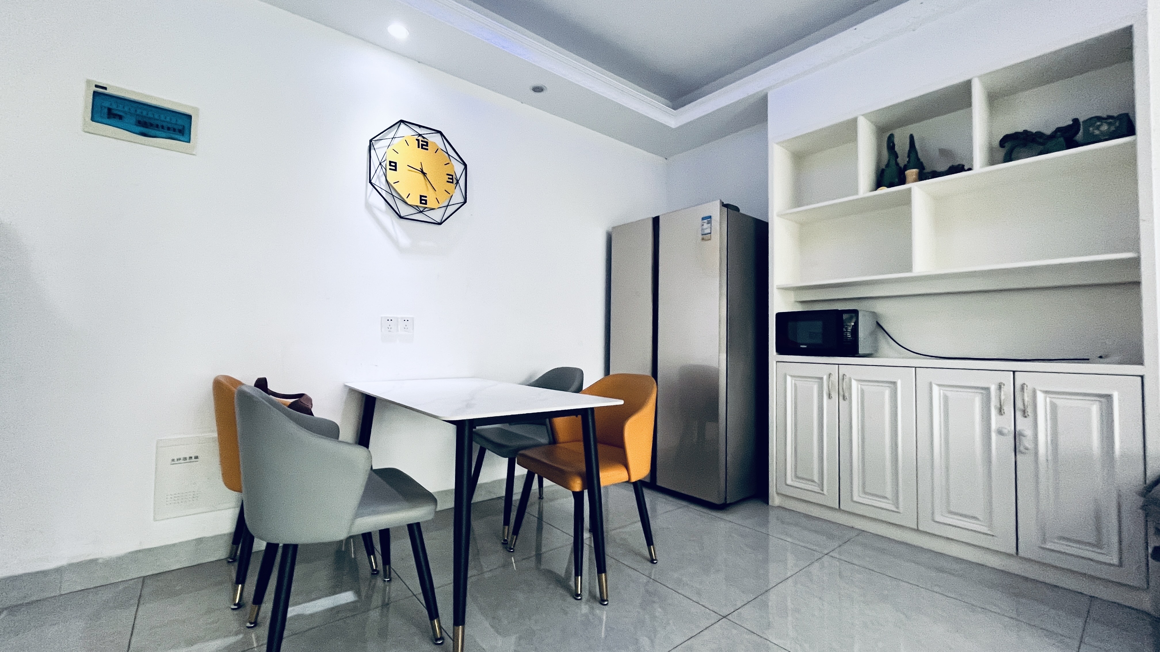 盐业公司家属院  2室2厅1卫    1400.0元/月室内图