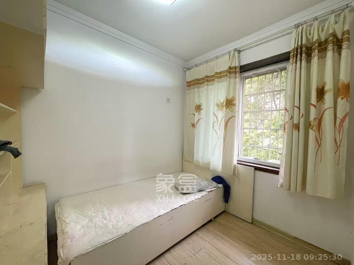 卓峰家园 3室2厅2卫 2000.0元/月 卓峰家园 3室2厅2卫 2000.0元/月室内图