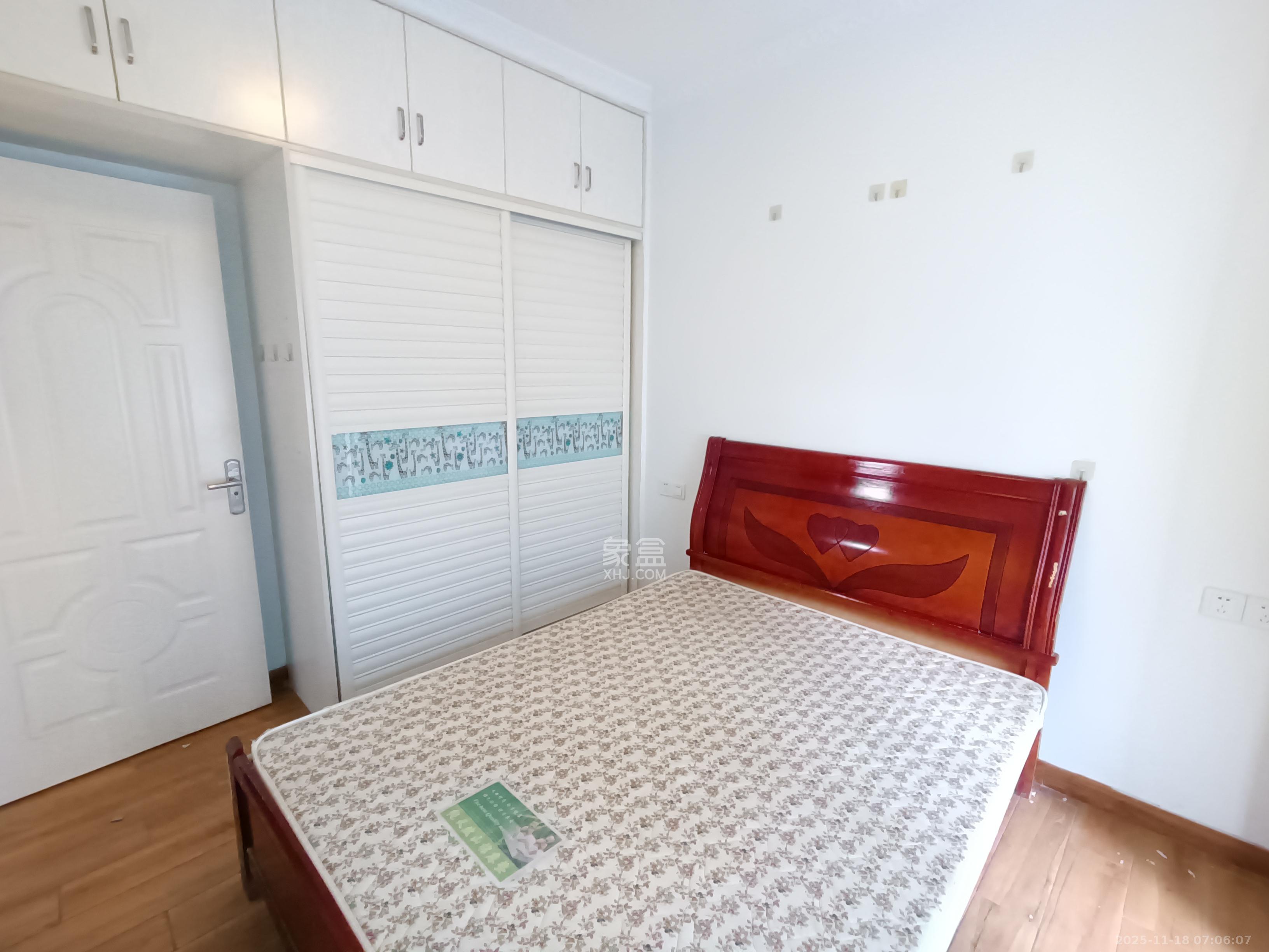 荣盛花语馨苑 2室2厅1卫 2120.0元/月 荣盛花语馨苑 2室2厅1卫 2120.0元/月室内图