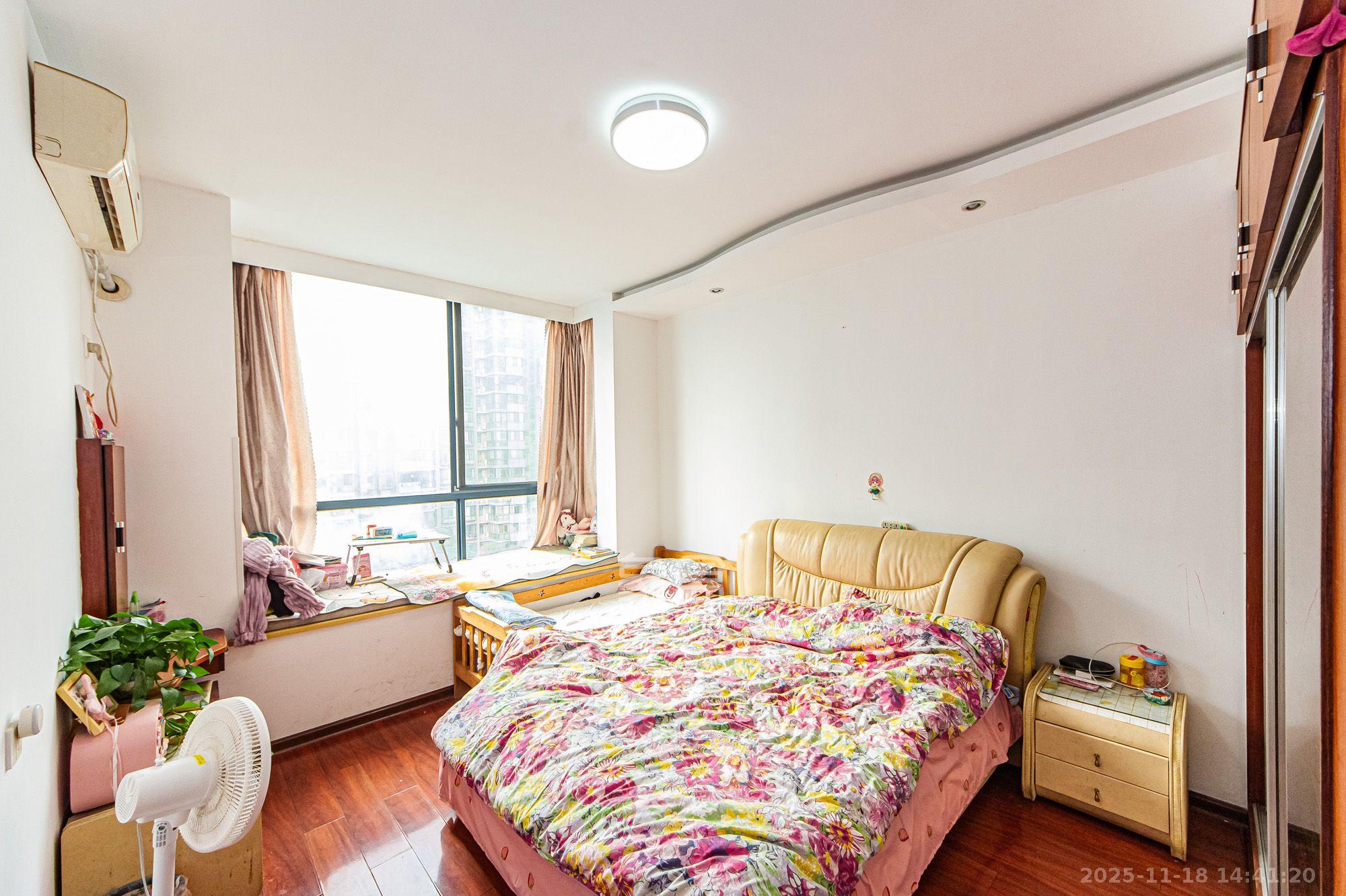 湘江世纪城咏江苑 2室2厅1卫 2000.0元/月 湘江世纪城咏江苑 2室2厅1卫 2000.0元/月室内图