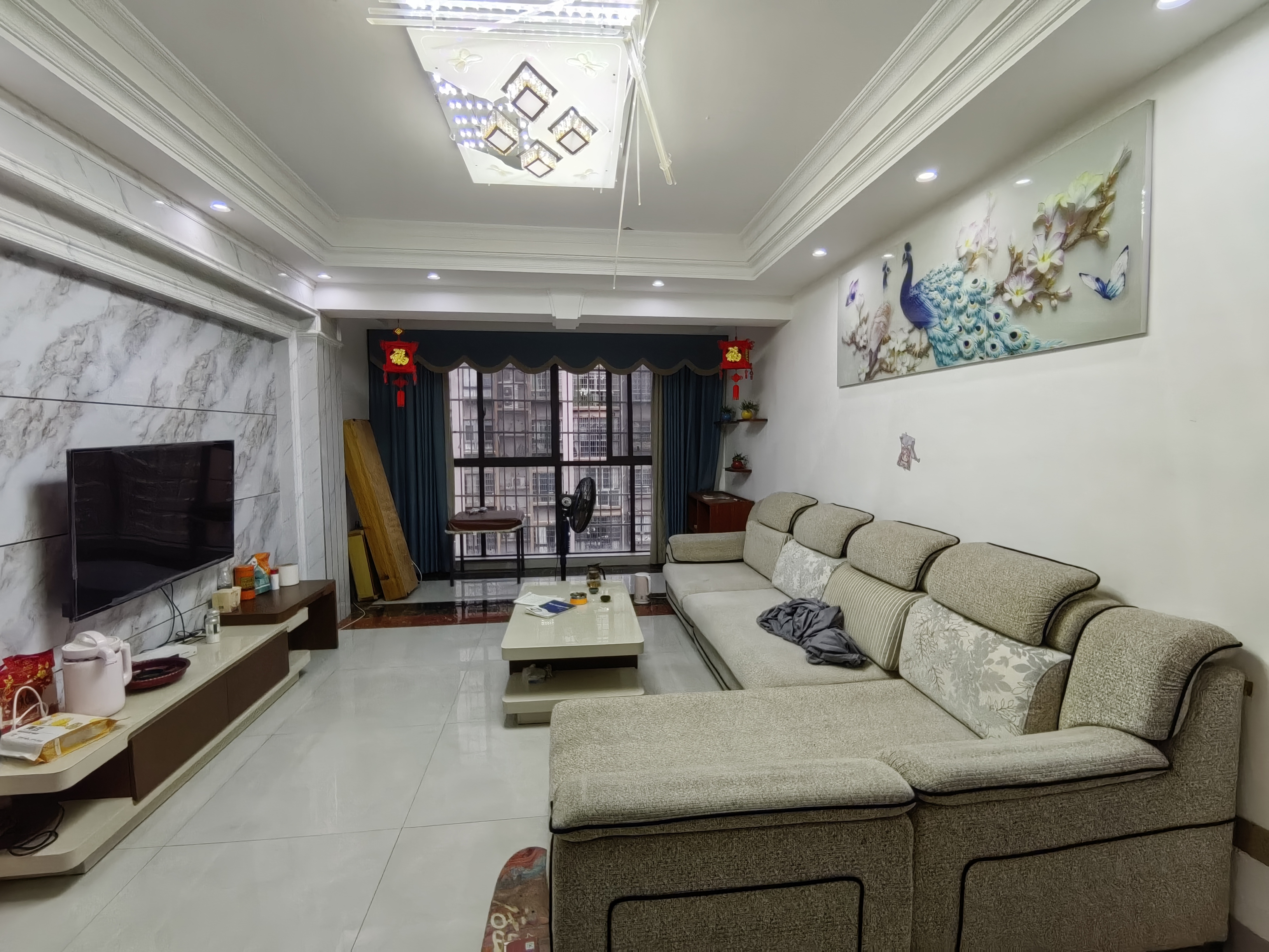 冠都现代城(冠都幸福彼岸) 3室2厅2卫 2300.0元/月 冠都现代城(冠都幸福彼岸) 3室2厅2卫 2300.0元/月室内图