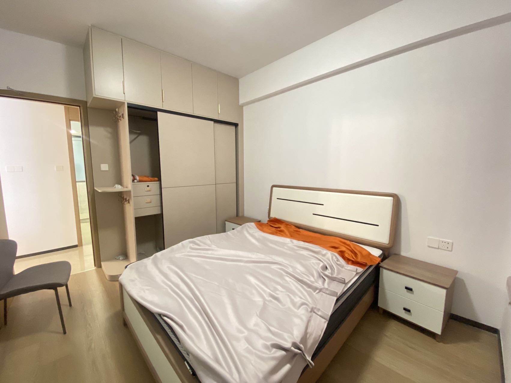 华润中心二期东悦府  3室2厅2卫    6500.0元/月室内图