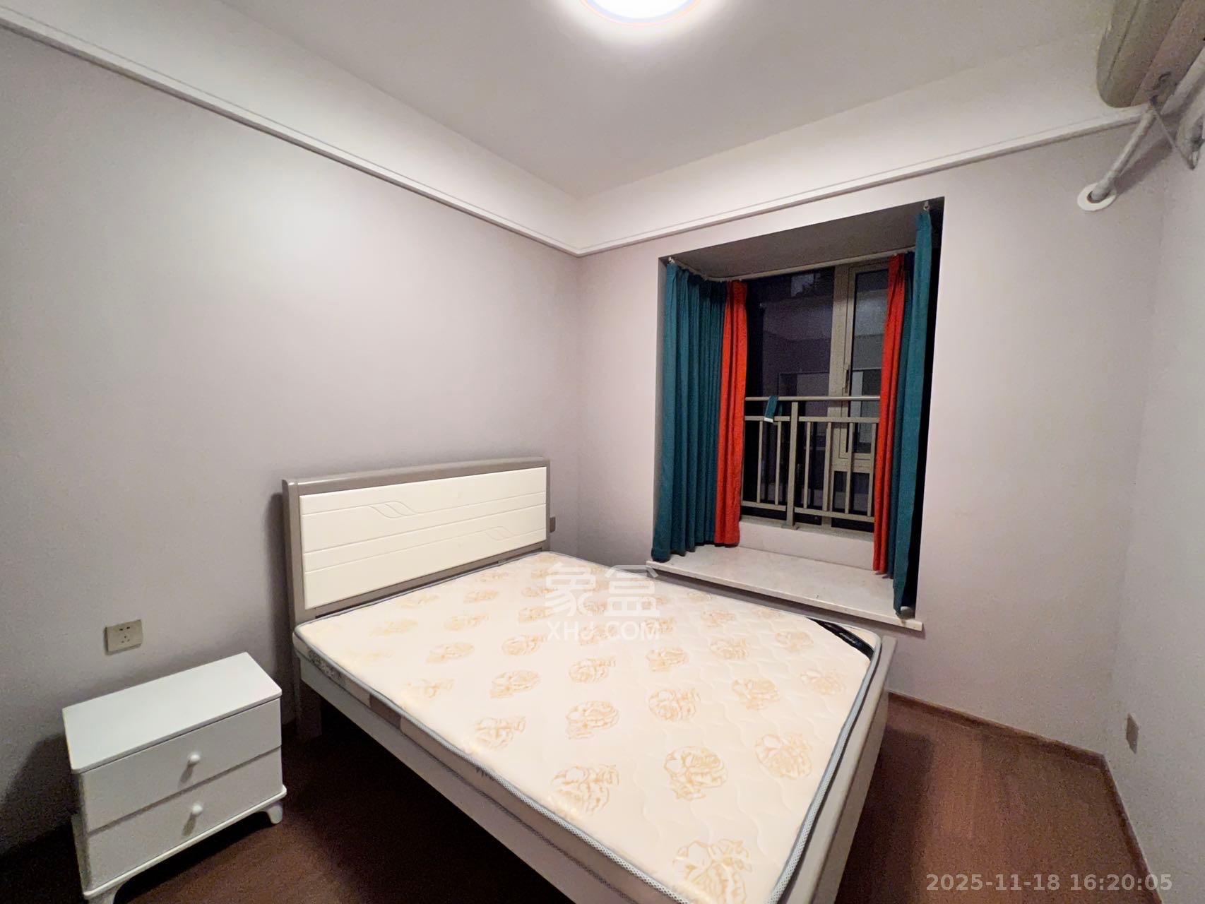 梅溪湖金茂湾  4室2厅2卫    3200.0元/月室内图