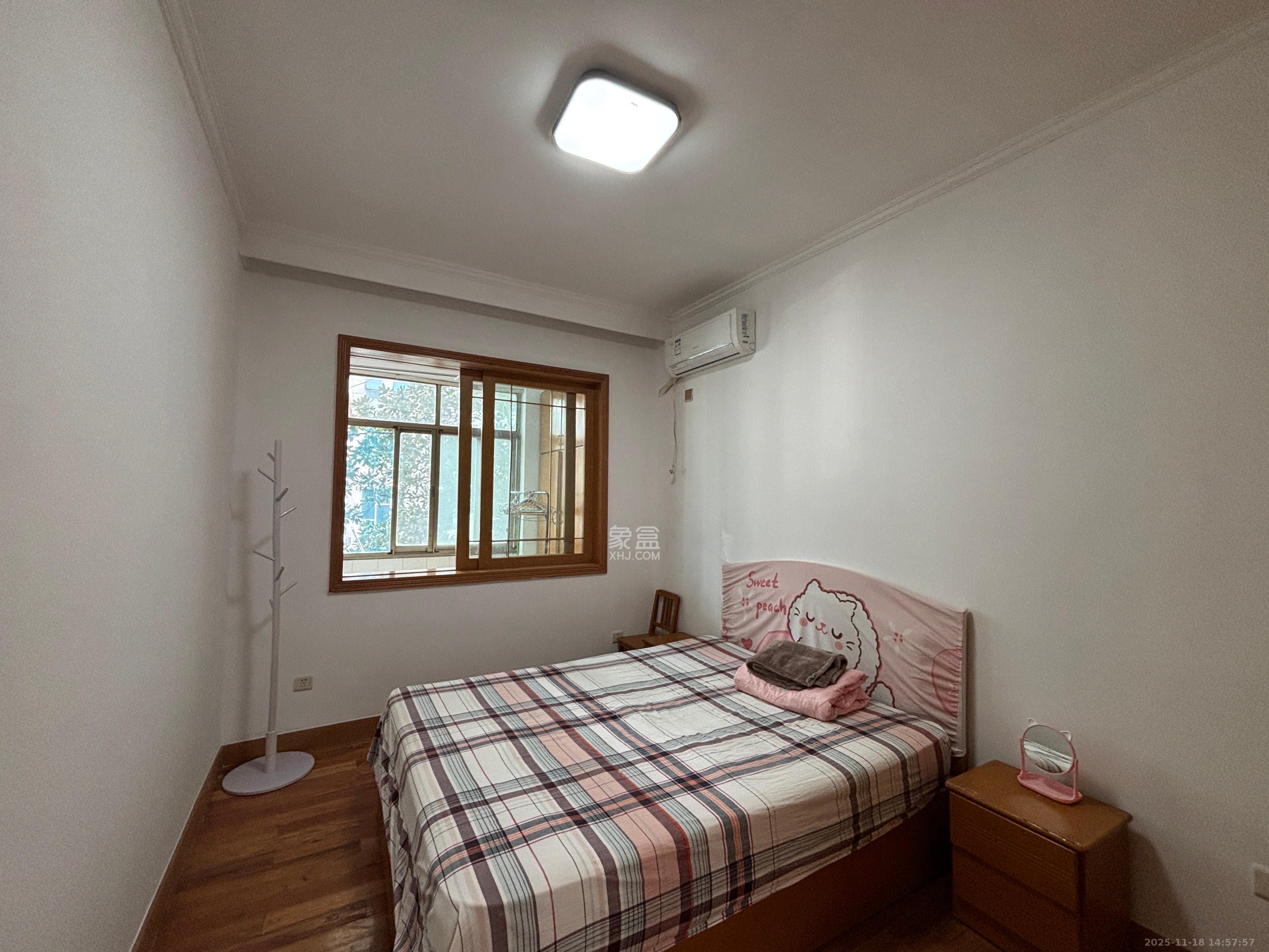 省卫生厅机关大院 3室2厅1卫 2800.0元/月 省卫生厅机关大院 3室2厅1卫 2800.0元/月室内图