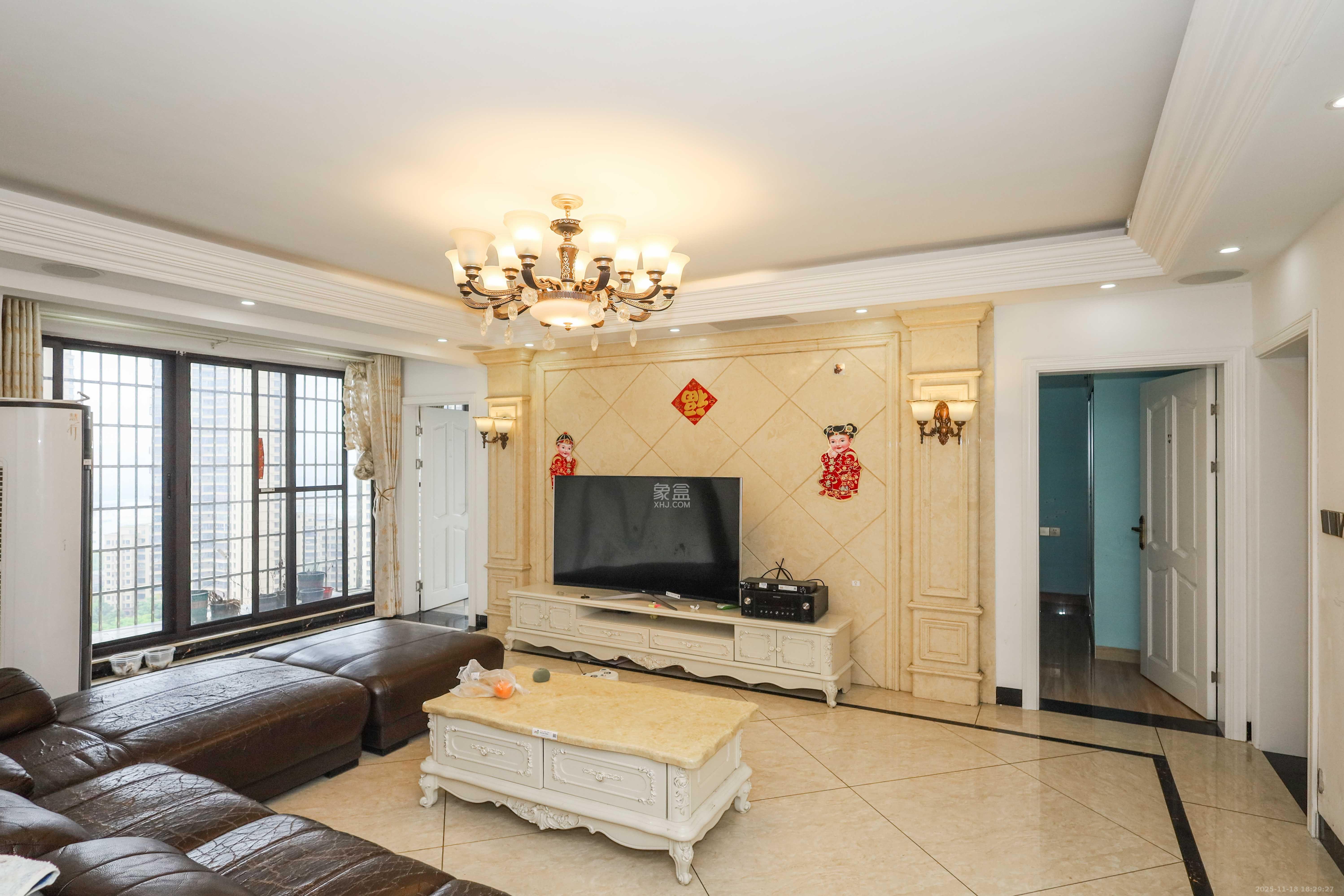 保利麓谷林语E区  1室2厅1卫    3000.0元/月室内图