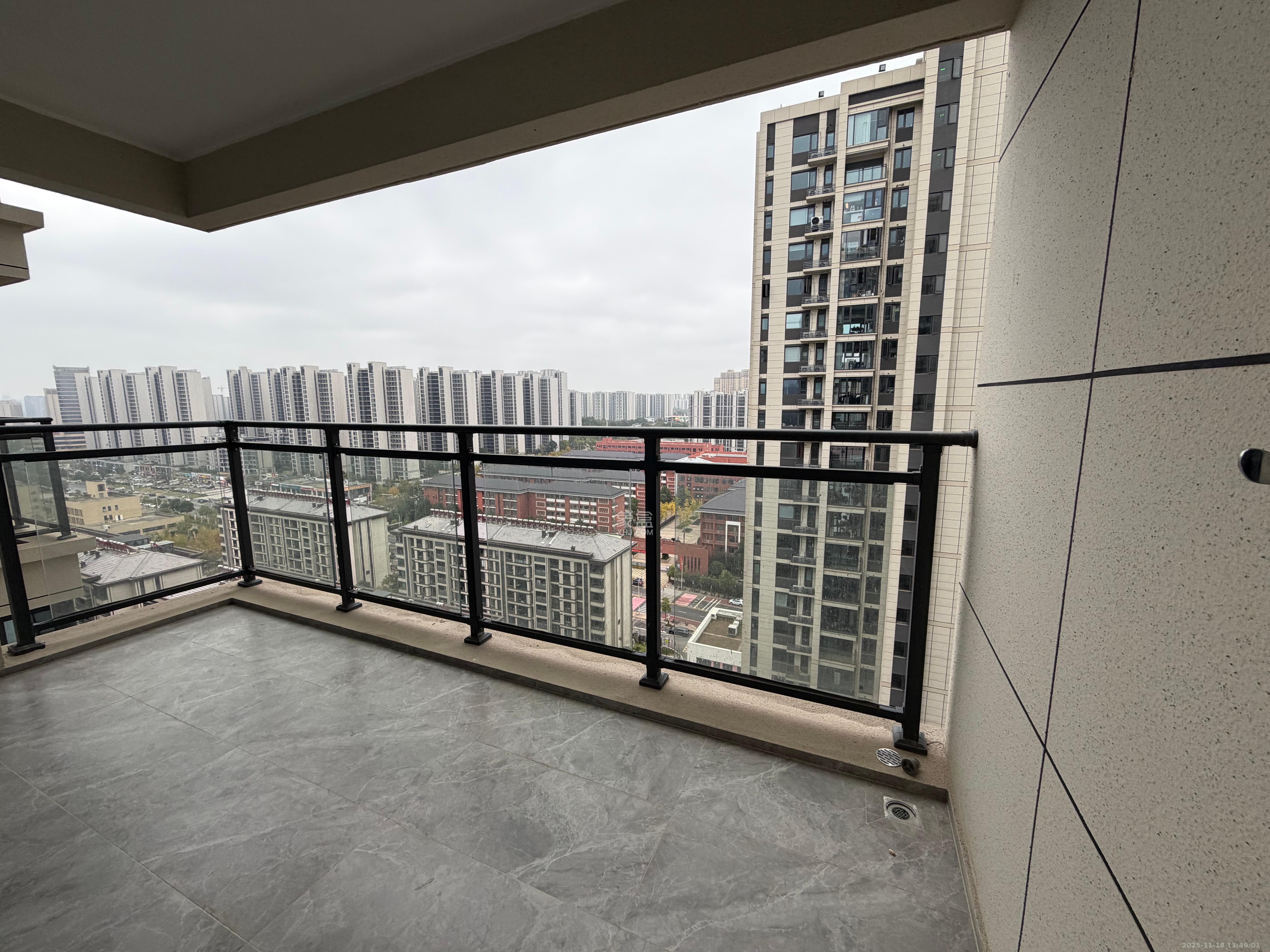 保利天汇 4室2厅2卫 3700.0元/月 保利天汇 4室2厅2卫 3700.0元/月室内图