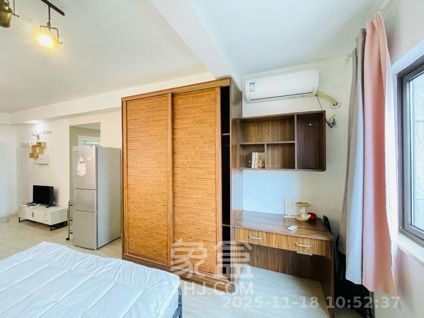 地质家园一、二期(地泰人民公馆) 1室1厅1卫 2000.0元/月 地质家园一、二期(地泰人民公馆) 1室1厅1卫 2000.0元/月室内图