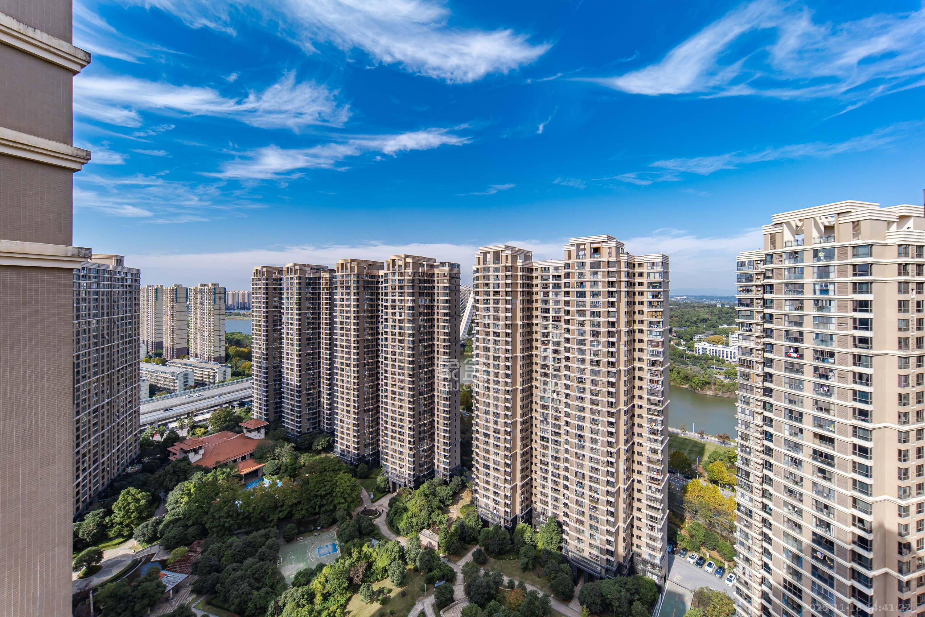 海洋半岛(月珑湾) 3室2厅2卫 108.0万 海洋半岛(月珑湾) 3室2厅2卫 108.0万其他