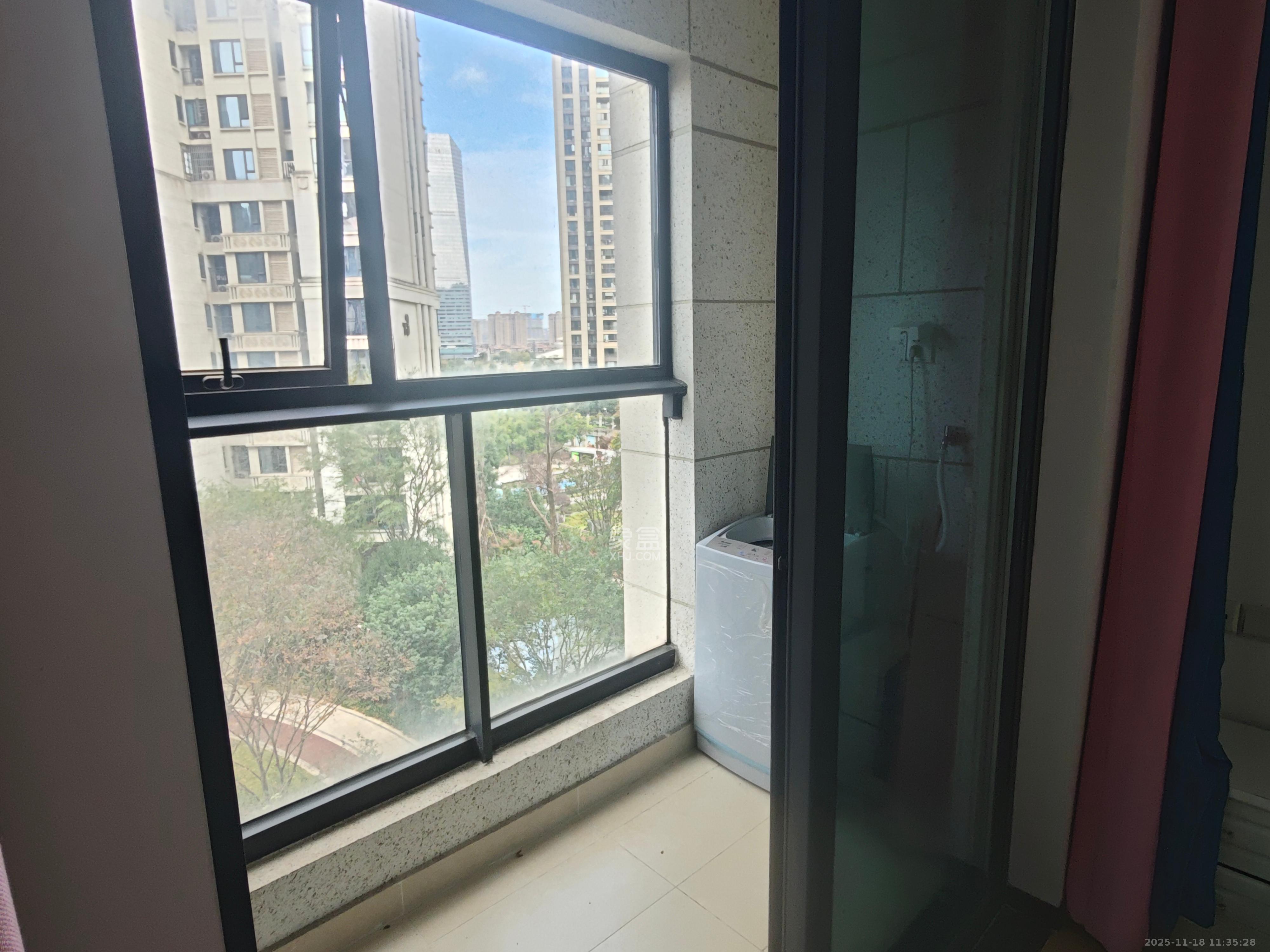 中海梅溪湖壹号 1室1厅1卫 1400.0元/月 中海梅溪湖壹号 1室1厅1卫 1400.0元/月室内图