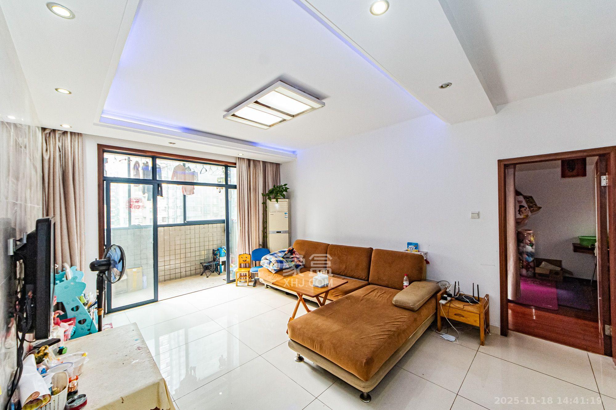 湘江世纪城咏江苑 2室2厅1卫 2000.0元/月 湘江世纪城咏江苑 2室2厅1卫 2000.0元/月室内图