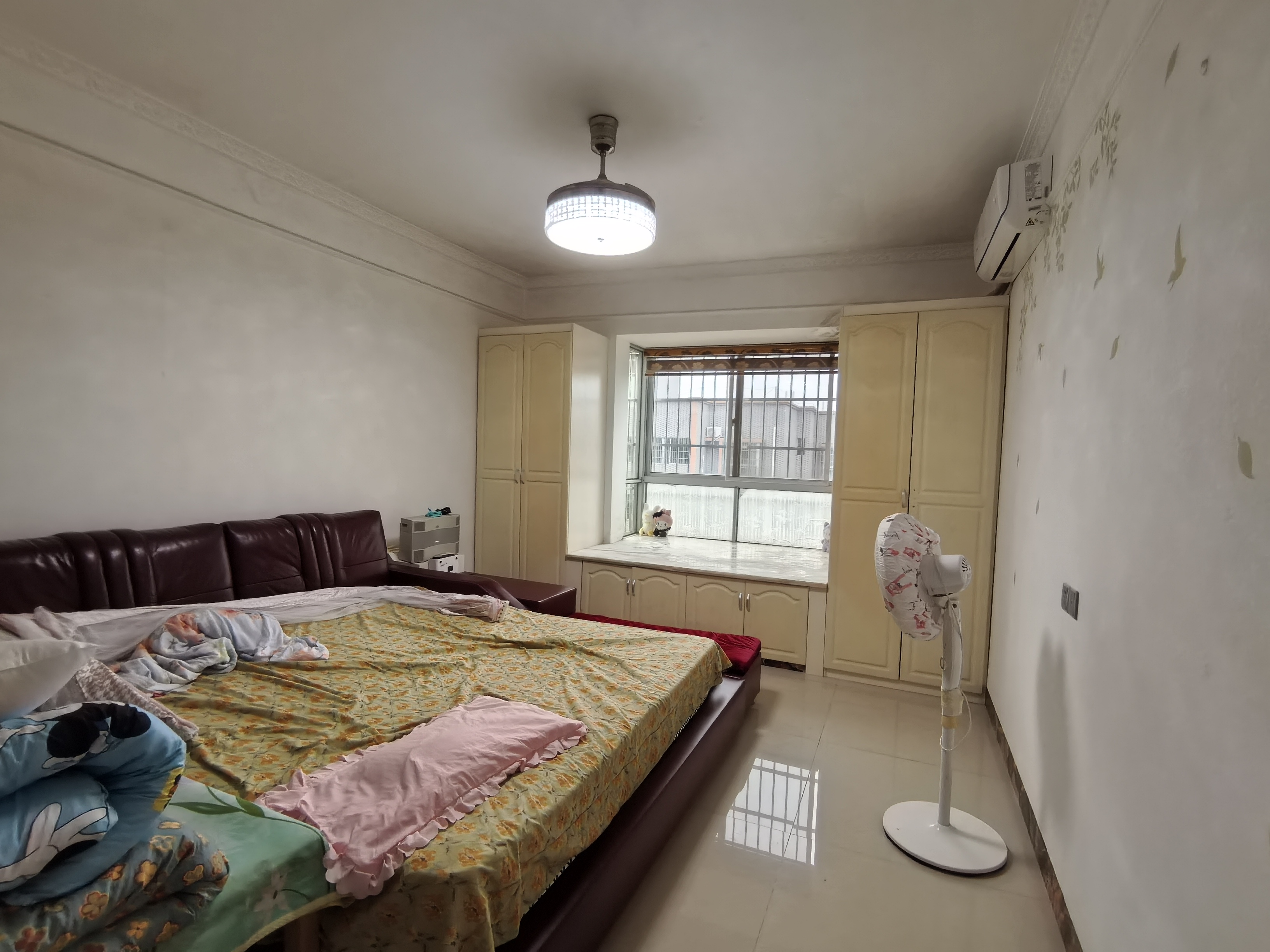 上丹小区 2室2厅1卫 2300.0元/月 上丹小区 2室2厅1卫 2300.0元/月室内图