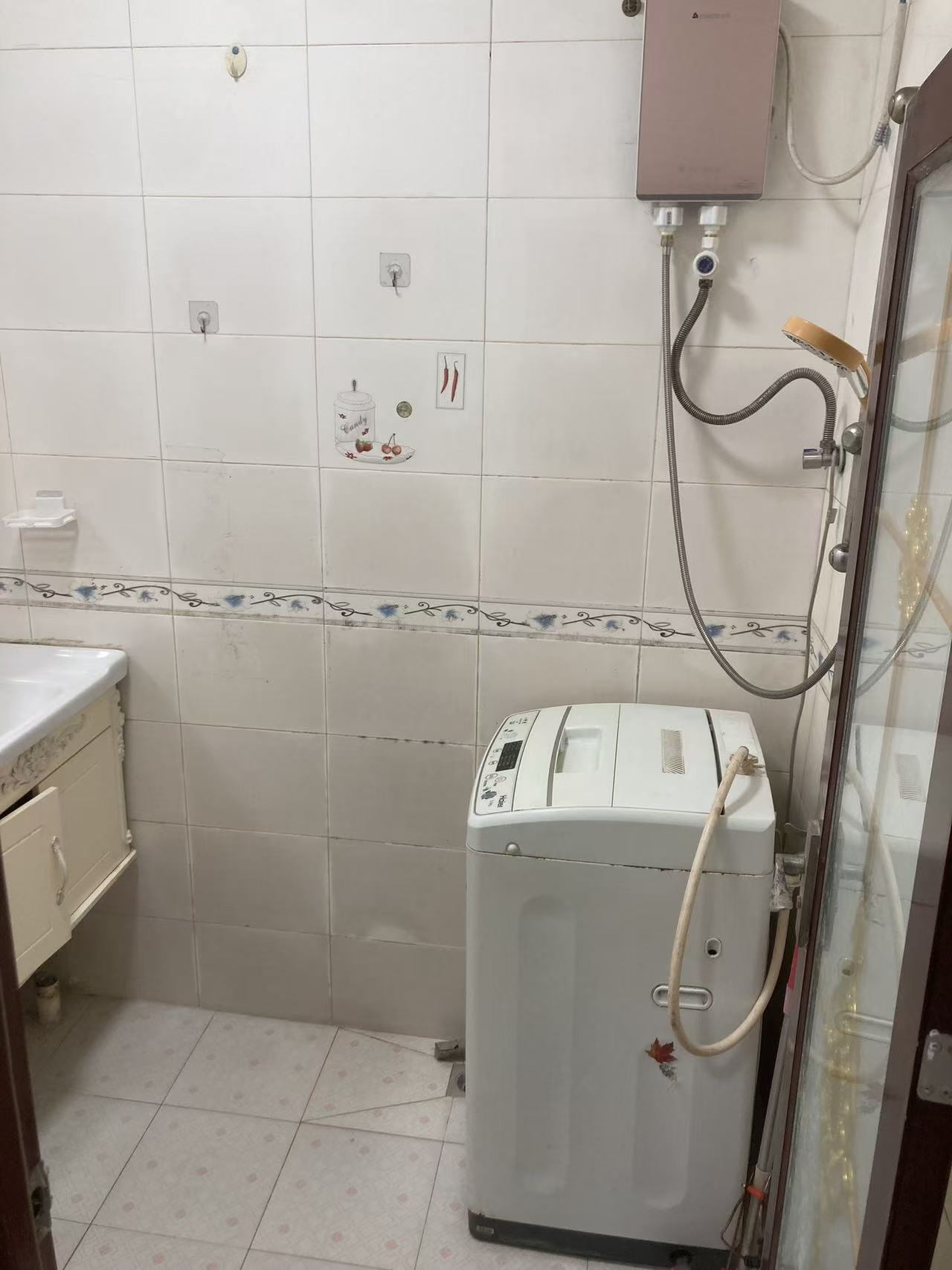 汇亘大厦 1室1厅1卫 45.0万 汇亘大厦 1室1厅1卫 45.0万客厅