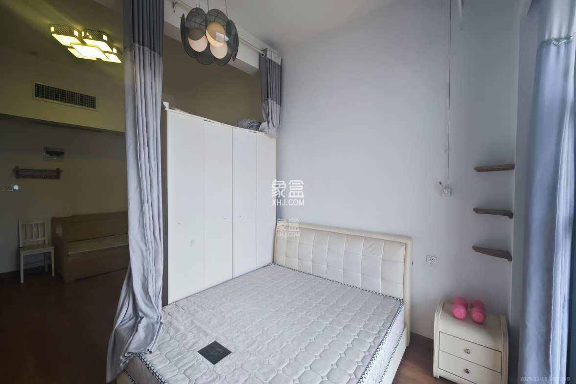 万坤图财富广场 1室1厅1卫 1800.0元/月 万坤图财富广场 1室1厅1卫 1800.0元/月室内图