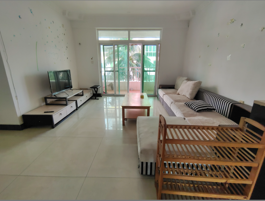 成信景苑 3室2厅2卫 2200.0元/月 成信景苑 3室2厅2卫 2200.0元/月室内图