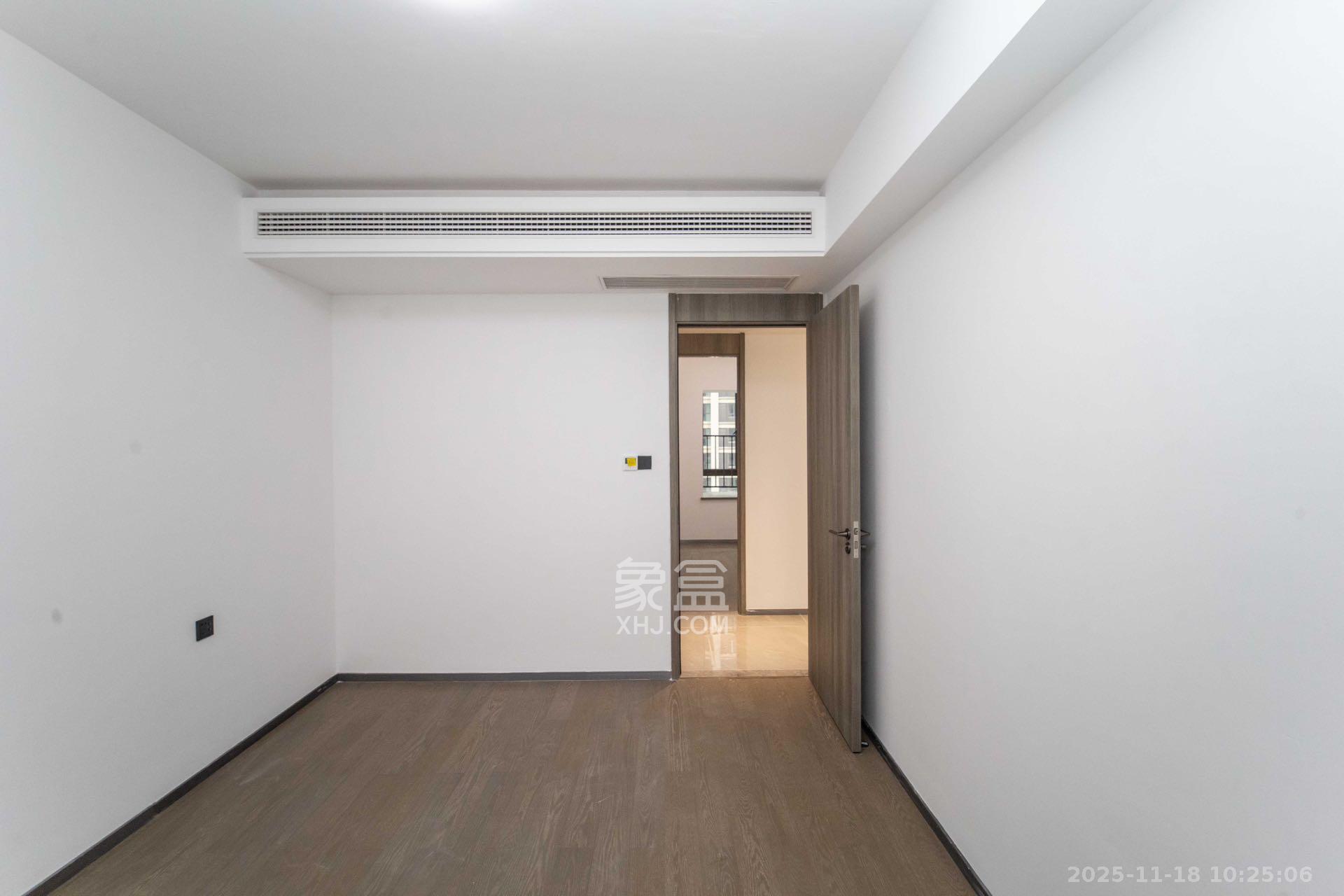 德奥悦东方 4室2厅2卫 3600.0元/月 德奥悦东方 4室2厅2卫 3600.0元/月室内图