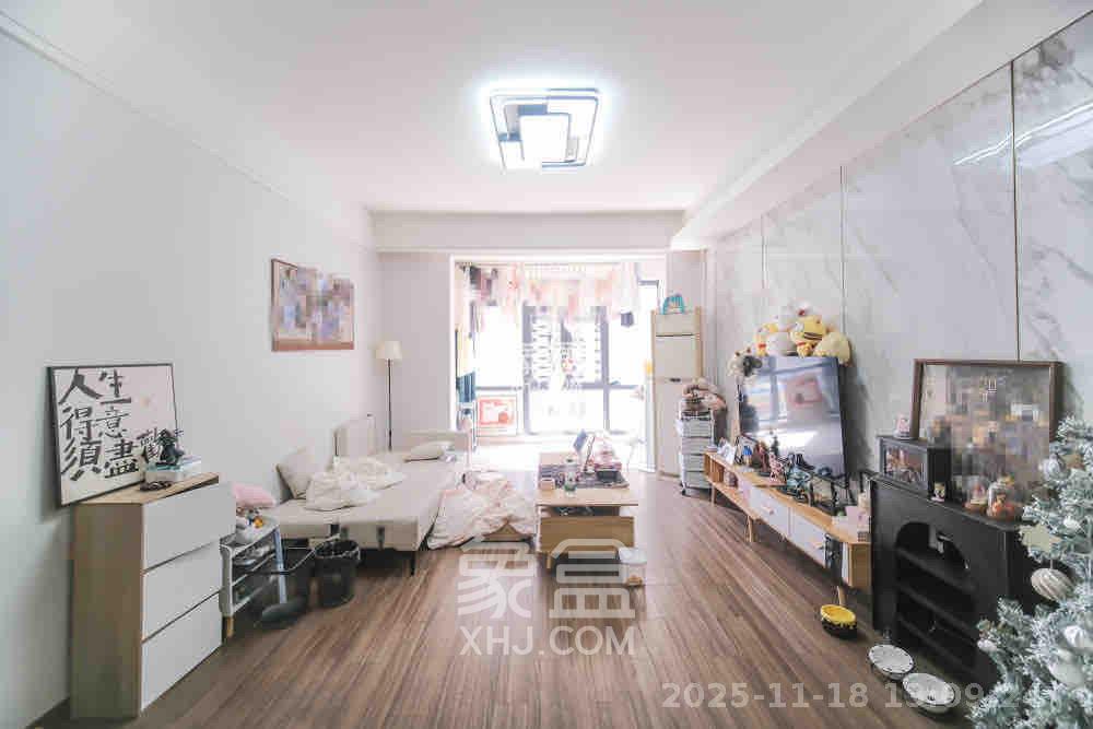 保利香槟国际  1室0厅0卫    2200.0元/月