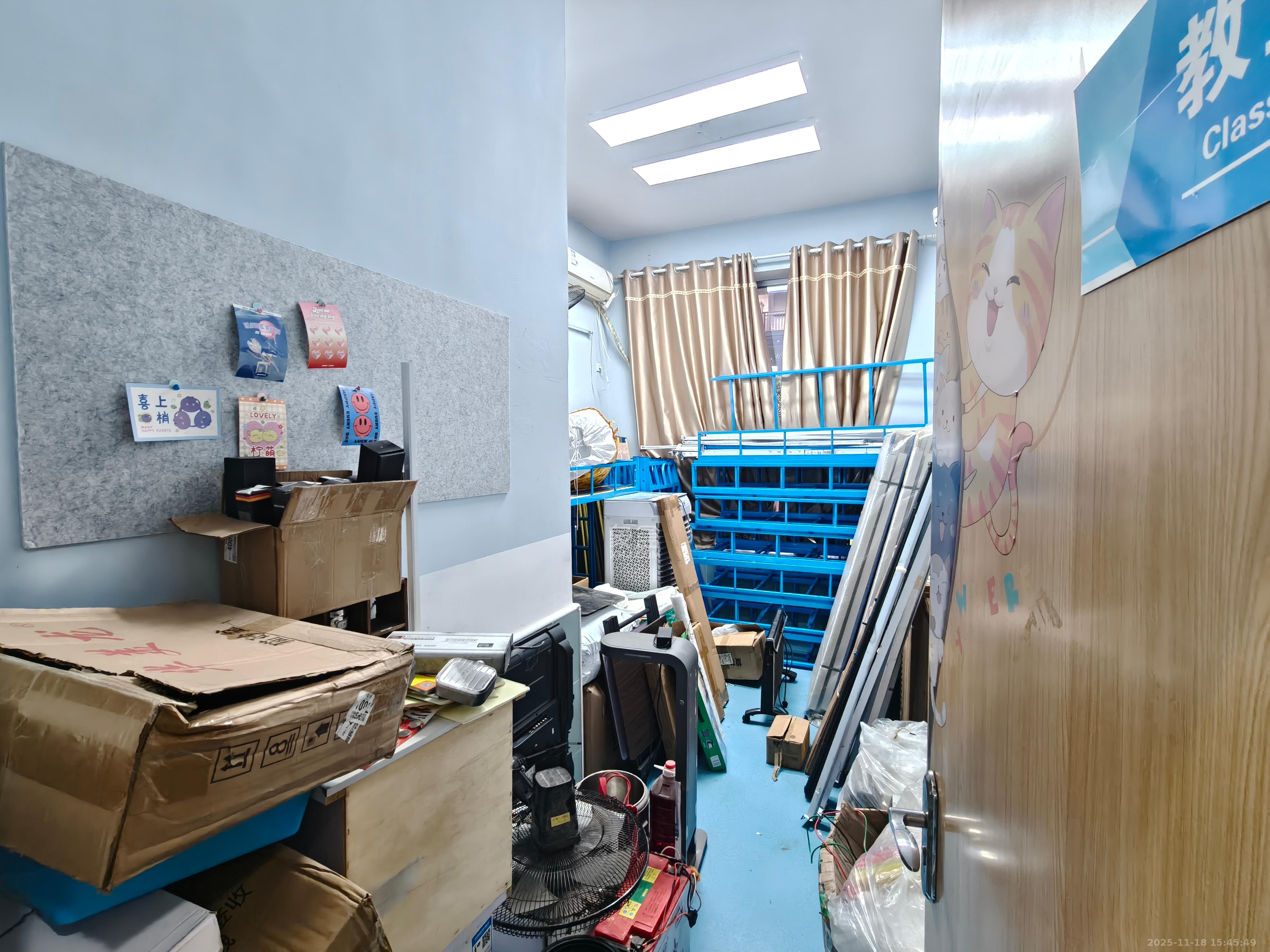 明昇壹城(明昇时代广场)一期 4室2厅2卫 3200.0元/月 明昇壹城(明昇时代广场)一期 4室2厅2卫 3200.0元/月室内图