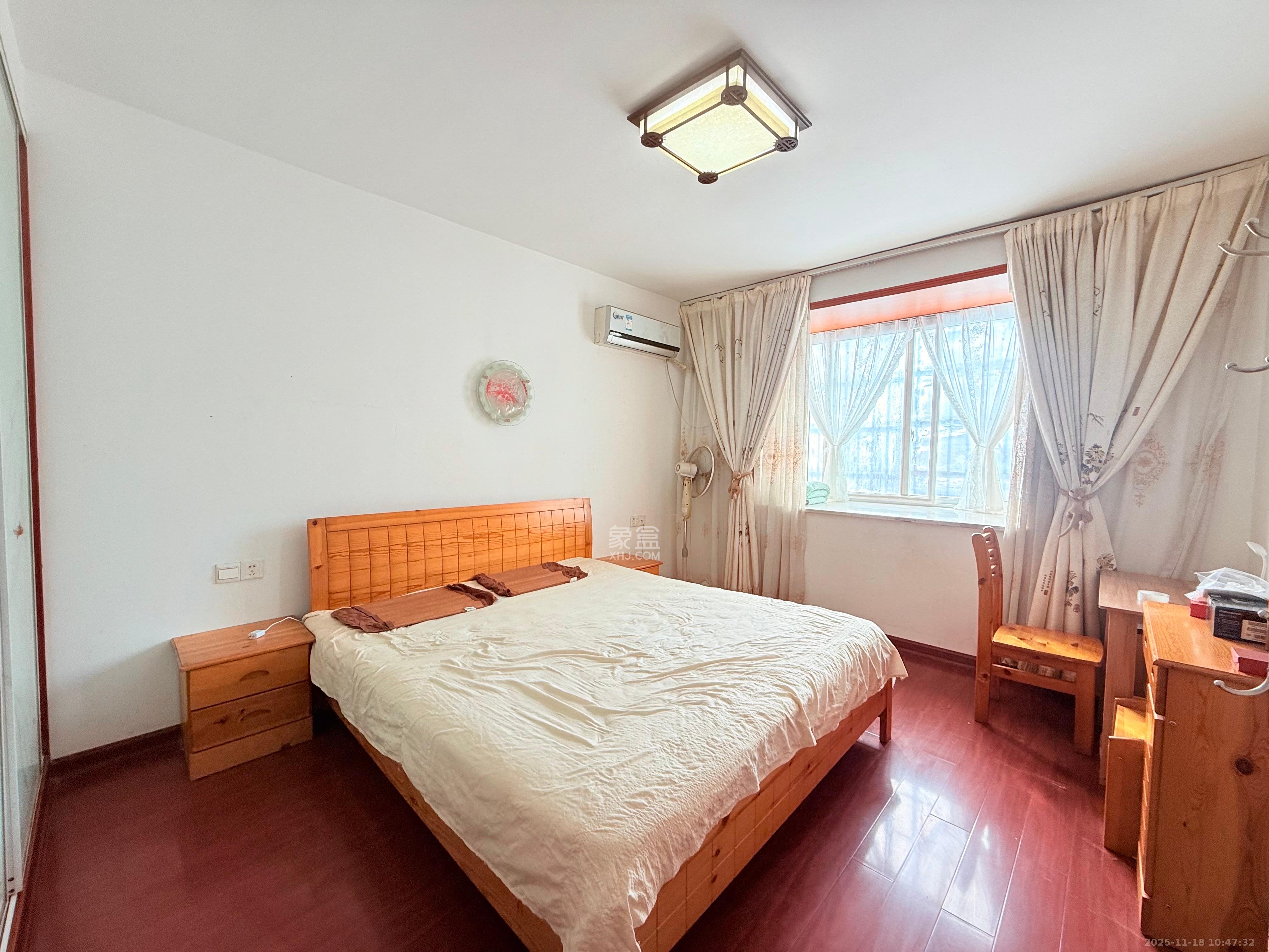 湘樟园小区（湘樟家园）  4室2厅2卫    2000.0元/月室内图