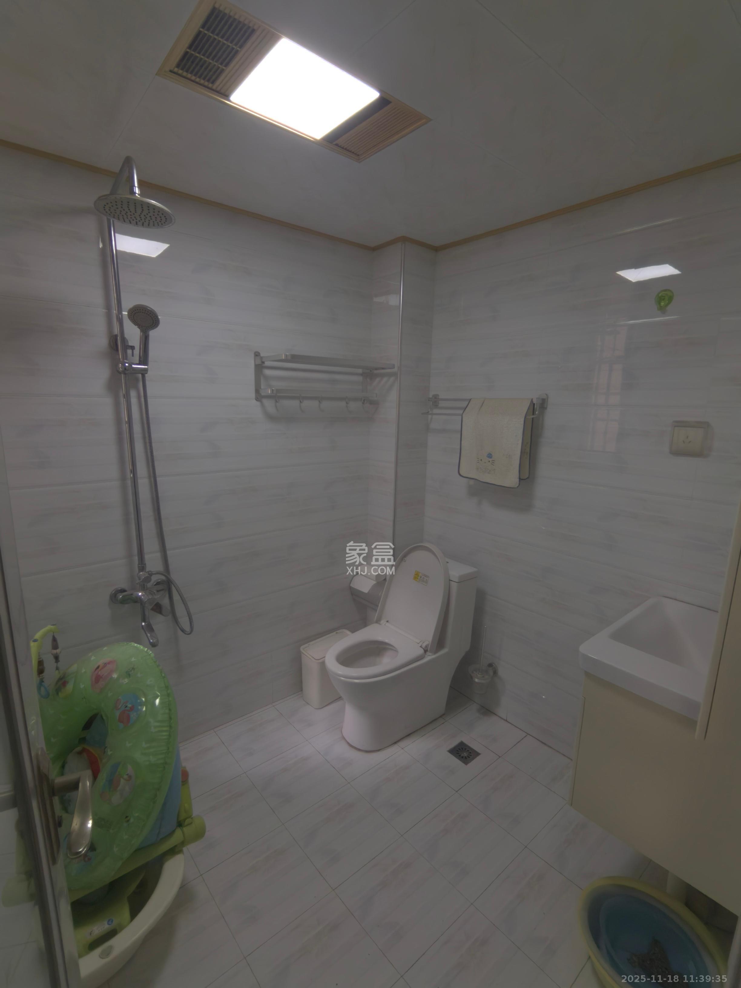 兴邦花城  3室2厅2卫    1500.0元/月室内图