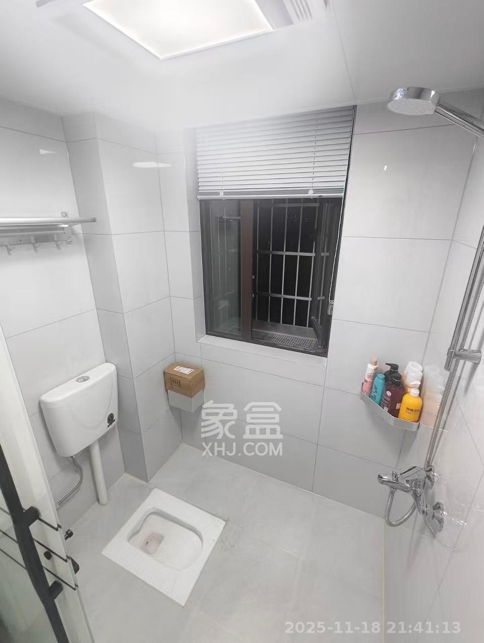 和景家园一期  2室1厅1卫    1800.0元/月室内图