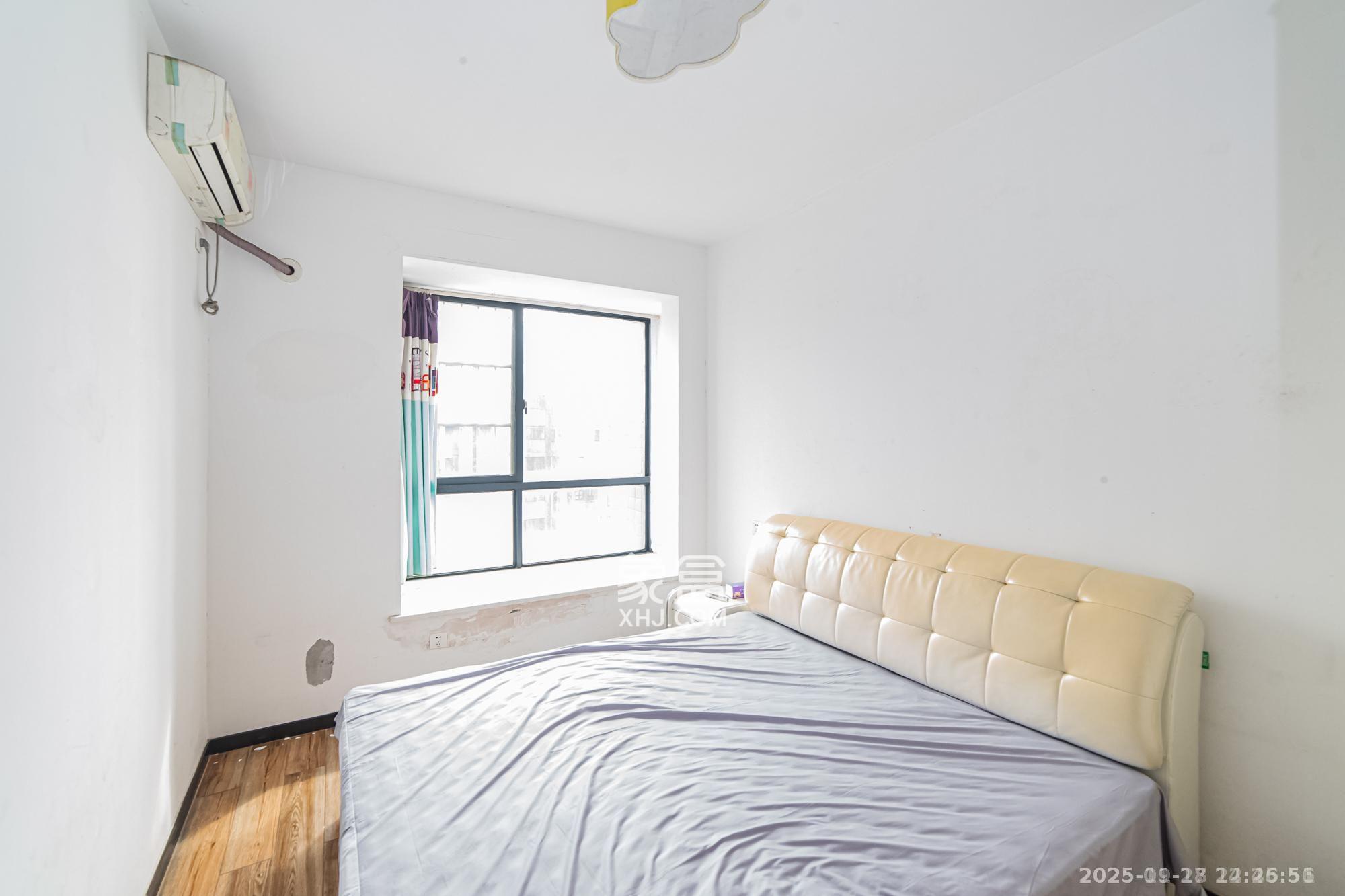 湘江世纪城临江苑  3室2厅1卫    2000.0元/月室内图