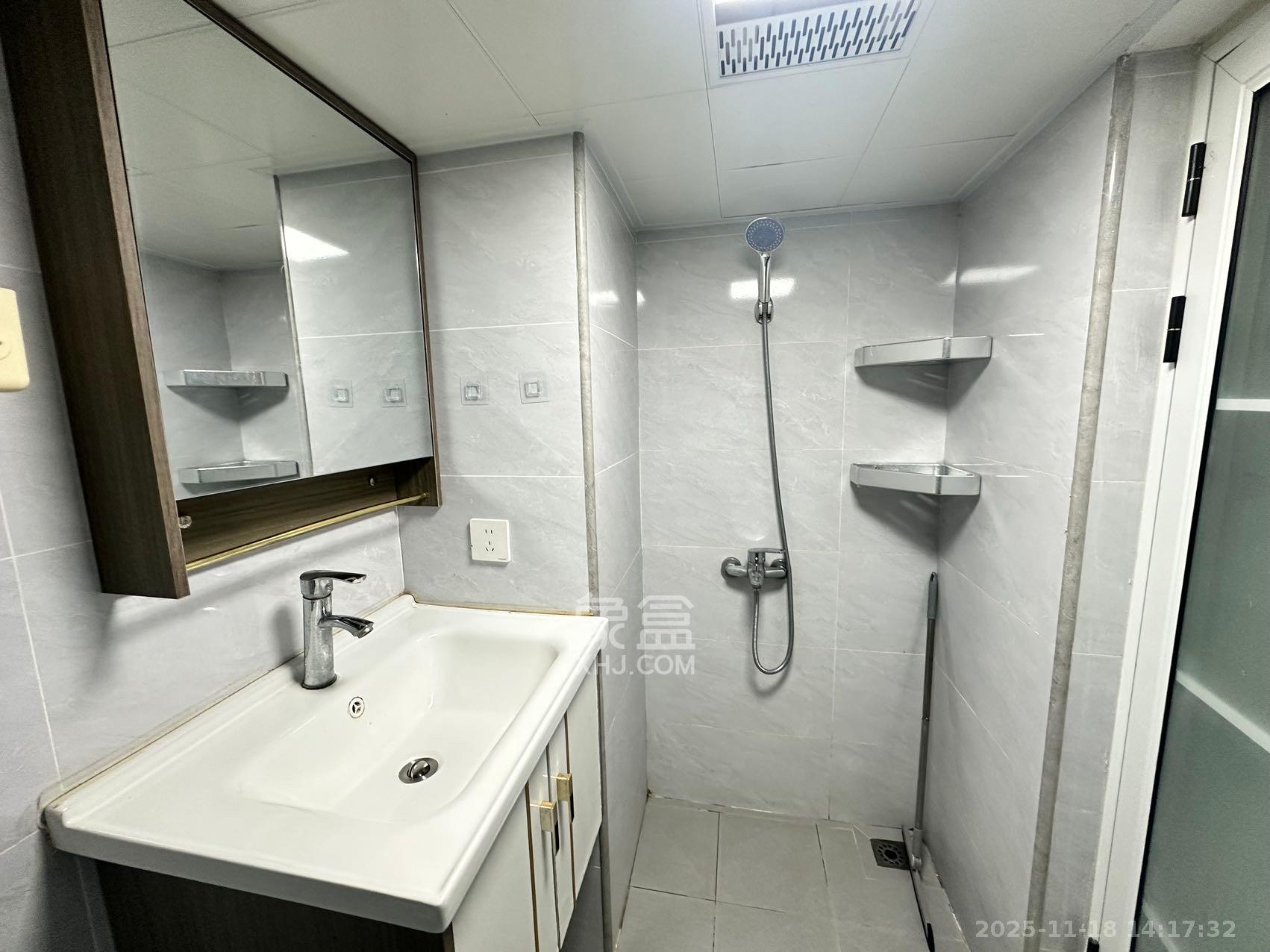 爱家当代境  1室1厅1卫    1200.0元/月室内图