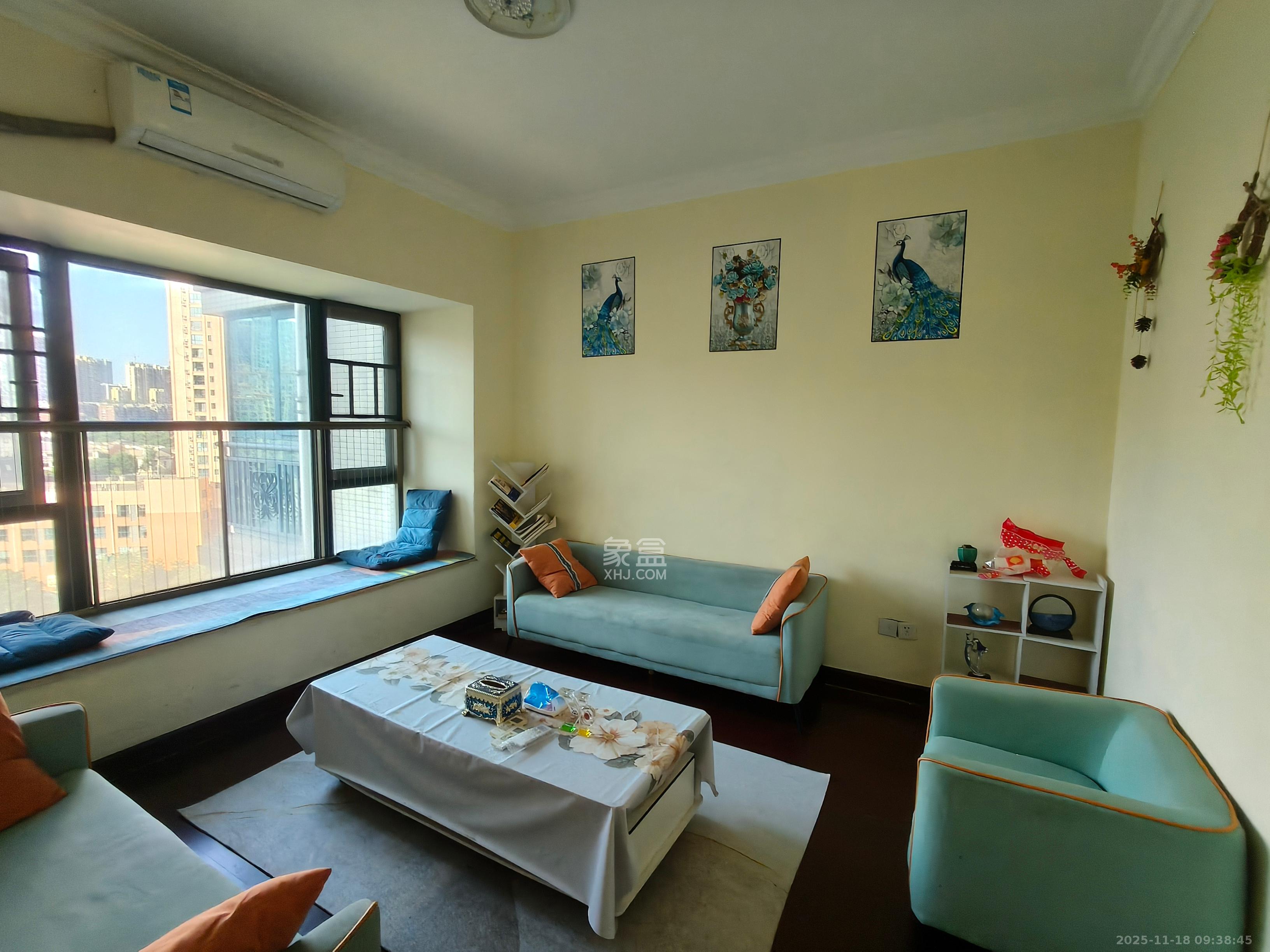 恒大城 4室2厅2卫 2600.0元/月 恒大城 4室2厅2卫 2600.0元/月室内图