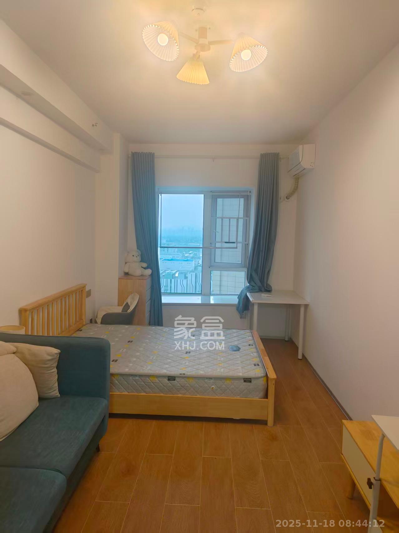 保利香槟国际  1室1厅1卫    1200.0元/月