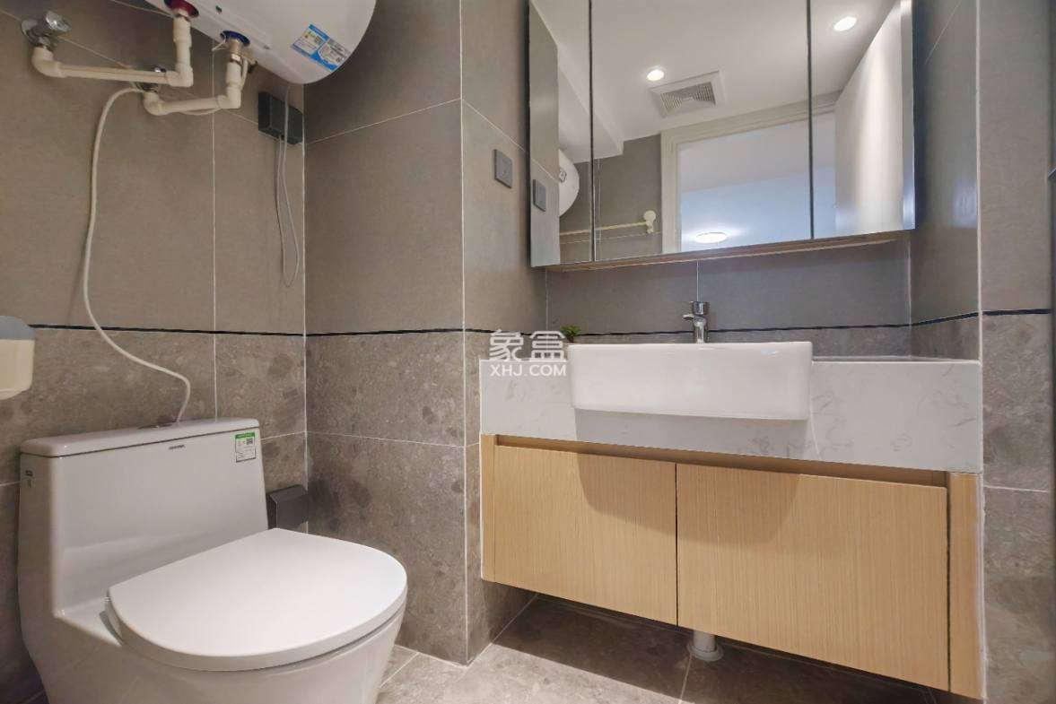 海航豪庭南苑 1室0厅0卫 3200.0元/月 海航豪庭南苑 1室0厅0卫 3200.0元/月室内图