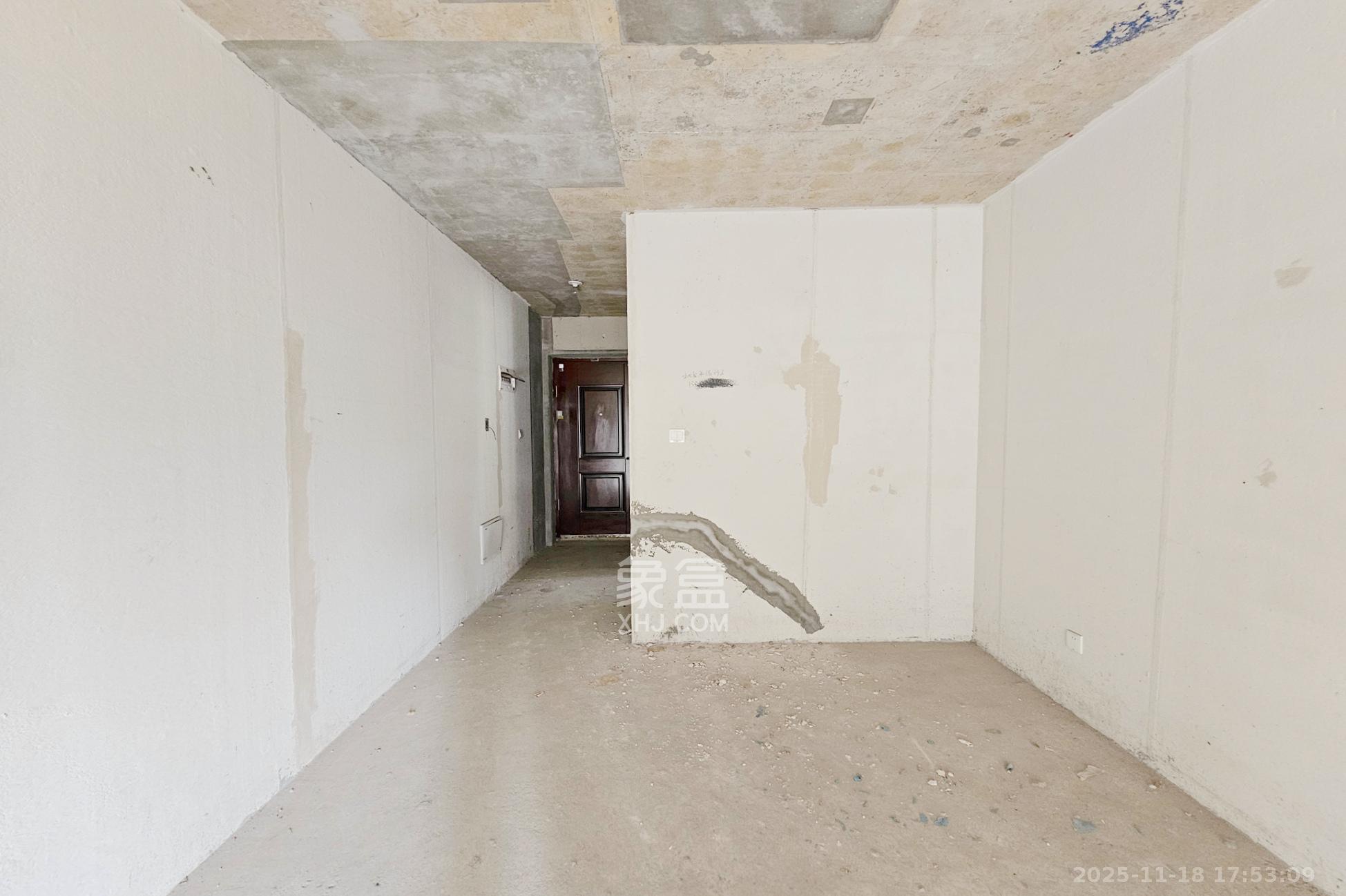 阳光城尚东湾蓝莓苑 2室2厅1卫 66.0万 阳光城尚东湾蓝莓苑 2室2厅1卫 66.0万客厅