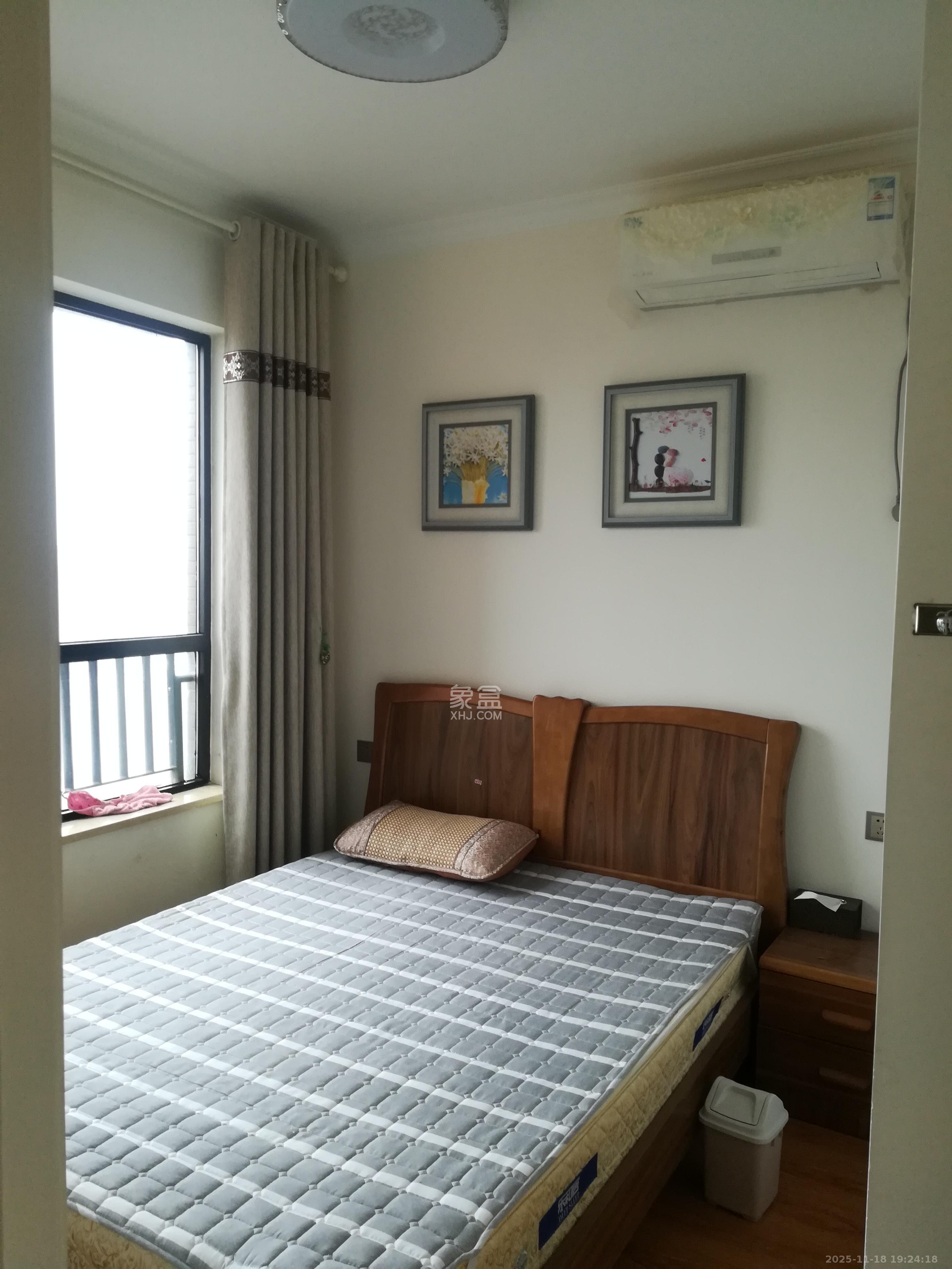 华润凤凰城三期 3室2厅2卫 2400.0元/月 华润凤凰城三期 3室2厅2卫 2400.0元/月室内图